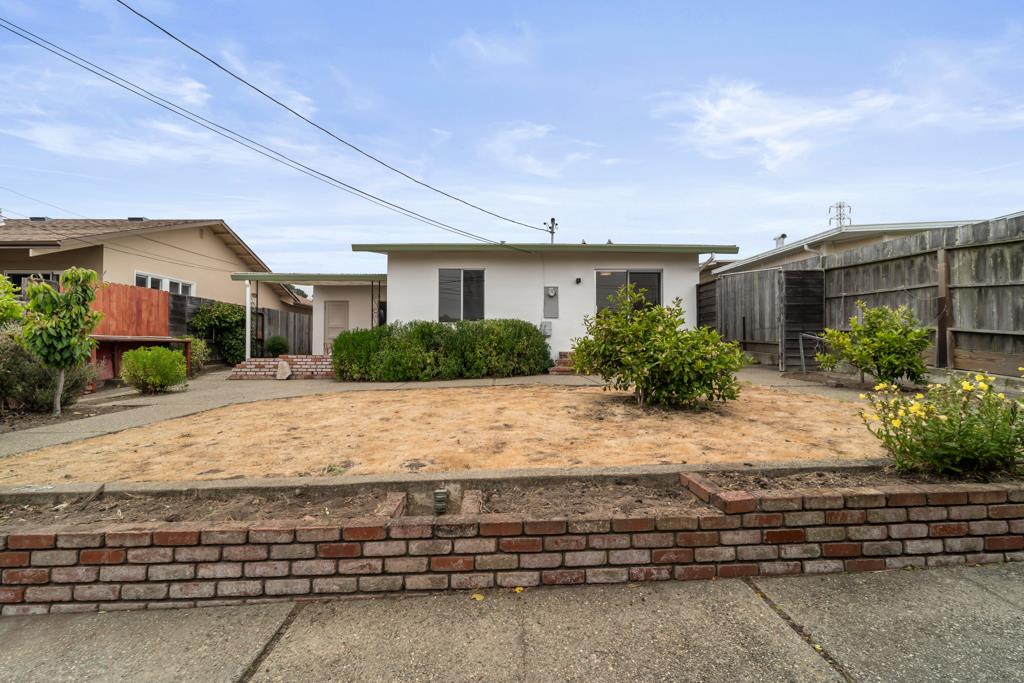 1293 Baywood Avenue