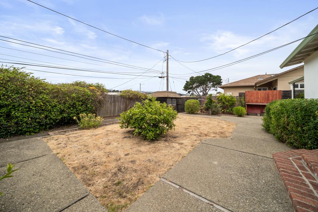 1293 Baywood Avenue