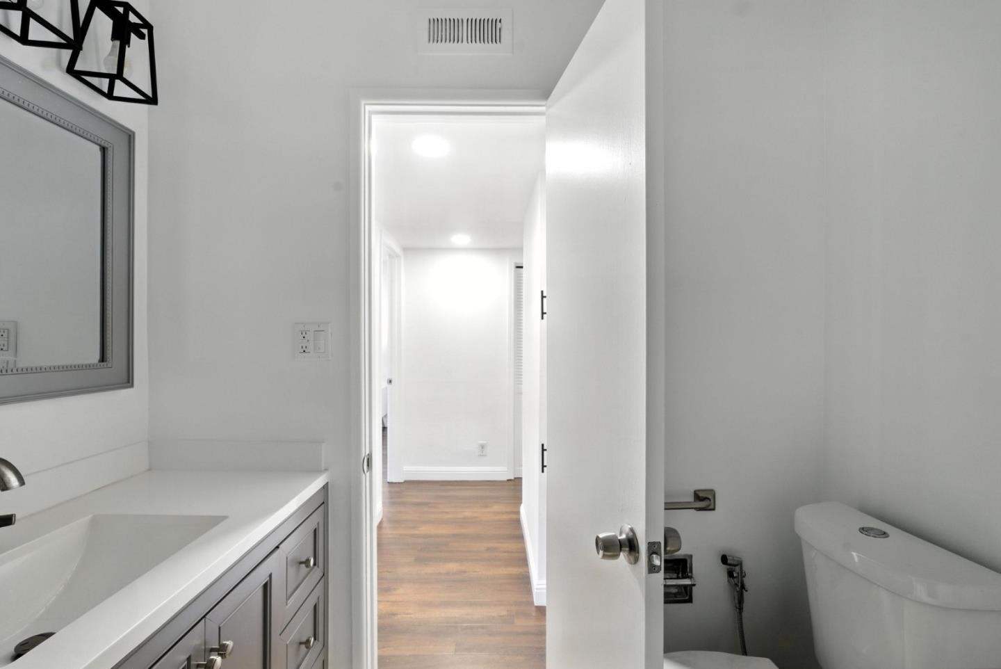 3015 Los Prados Street 114