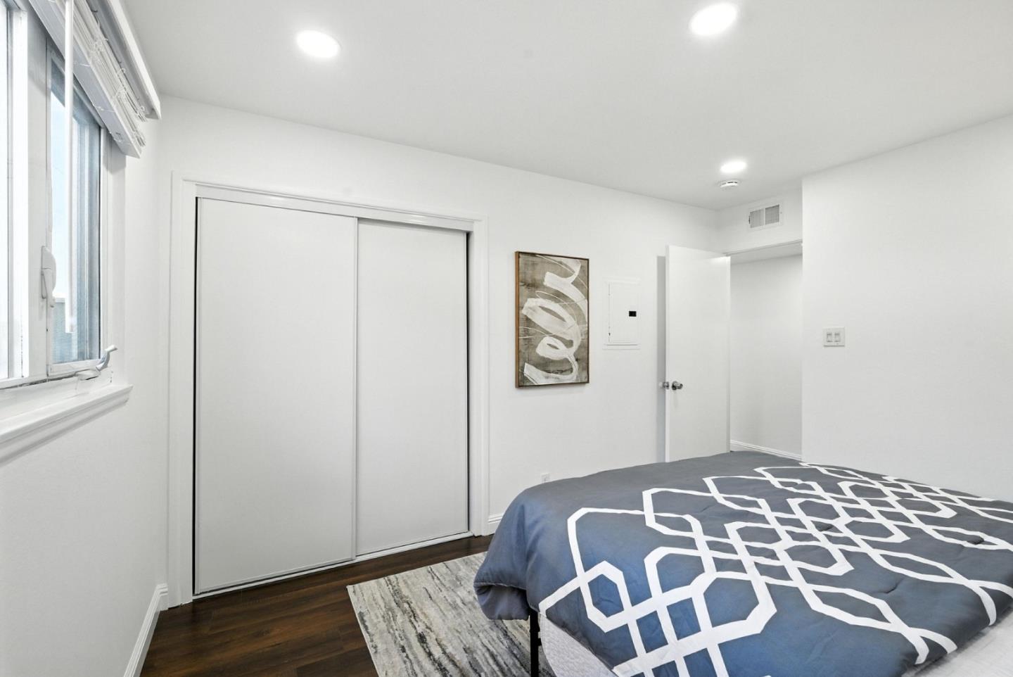 3015 Los Prados Street 114