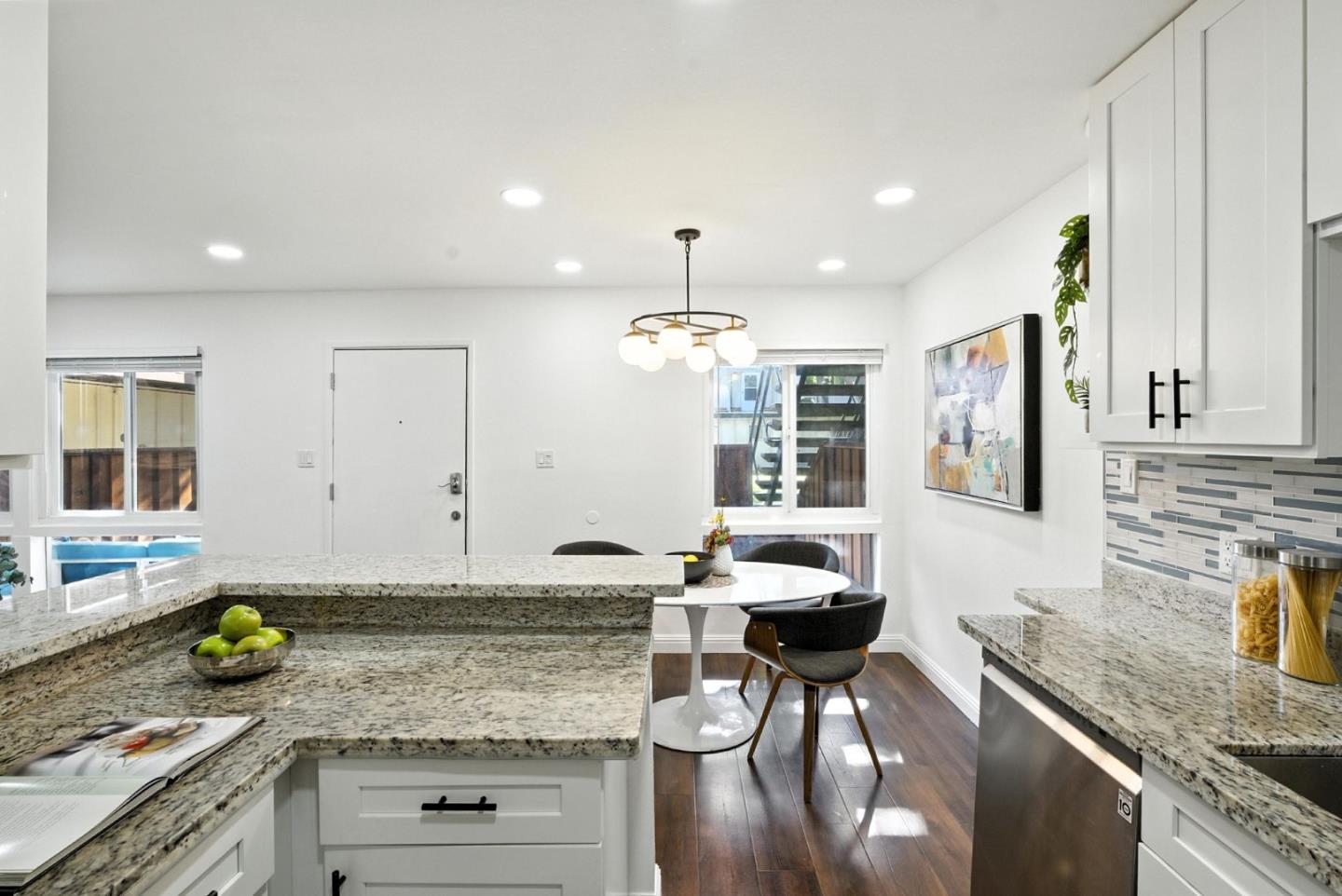 3015 Los Prados Street 114