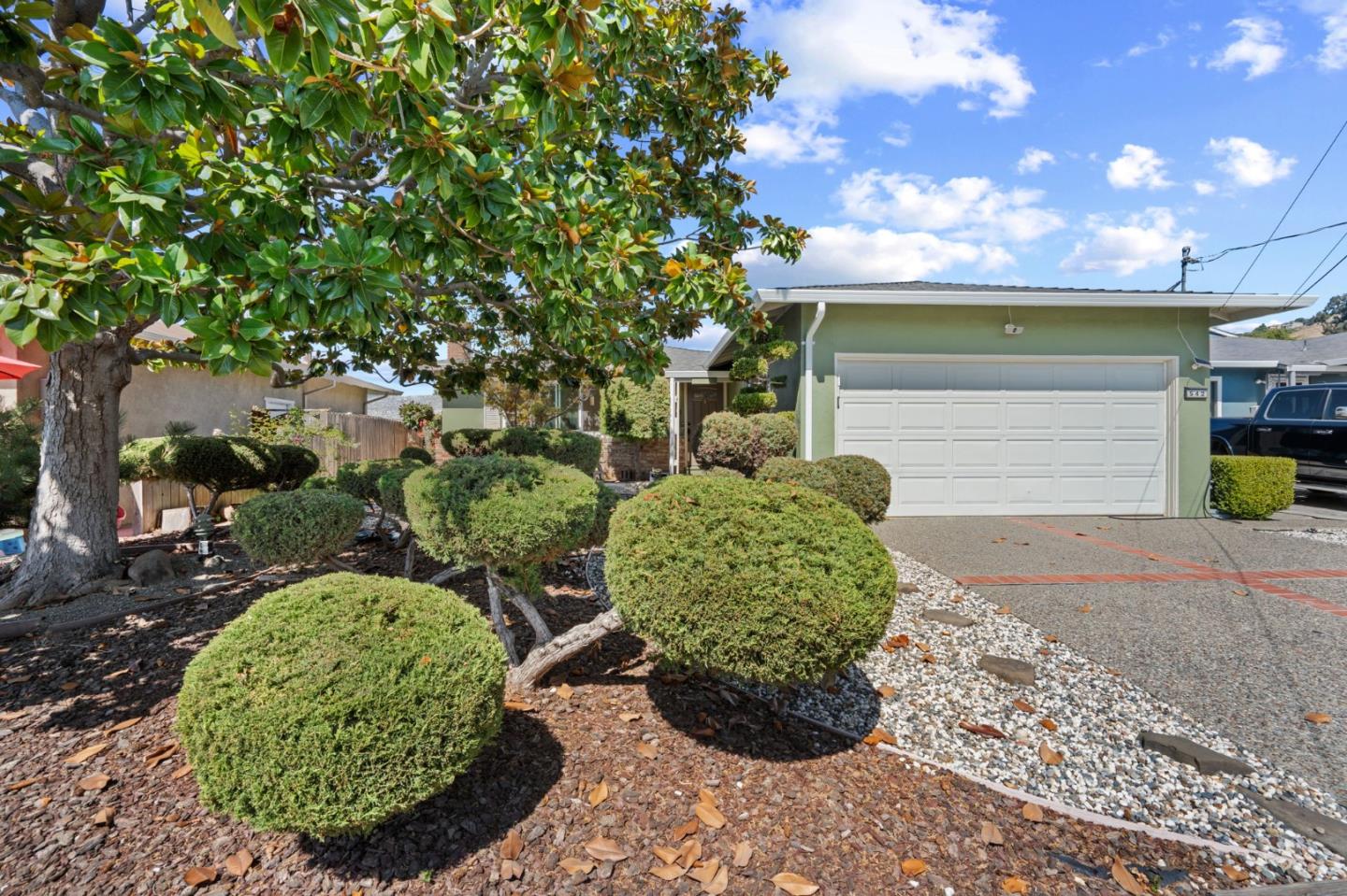 542 Caleb Place
