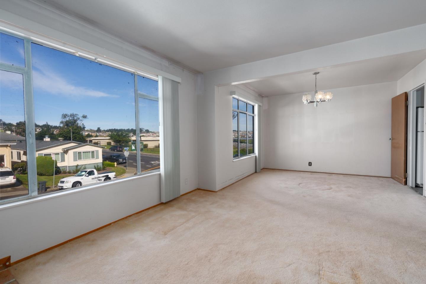 305 Lakeshire Drive