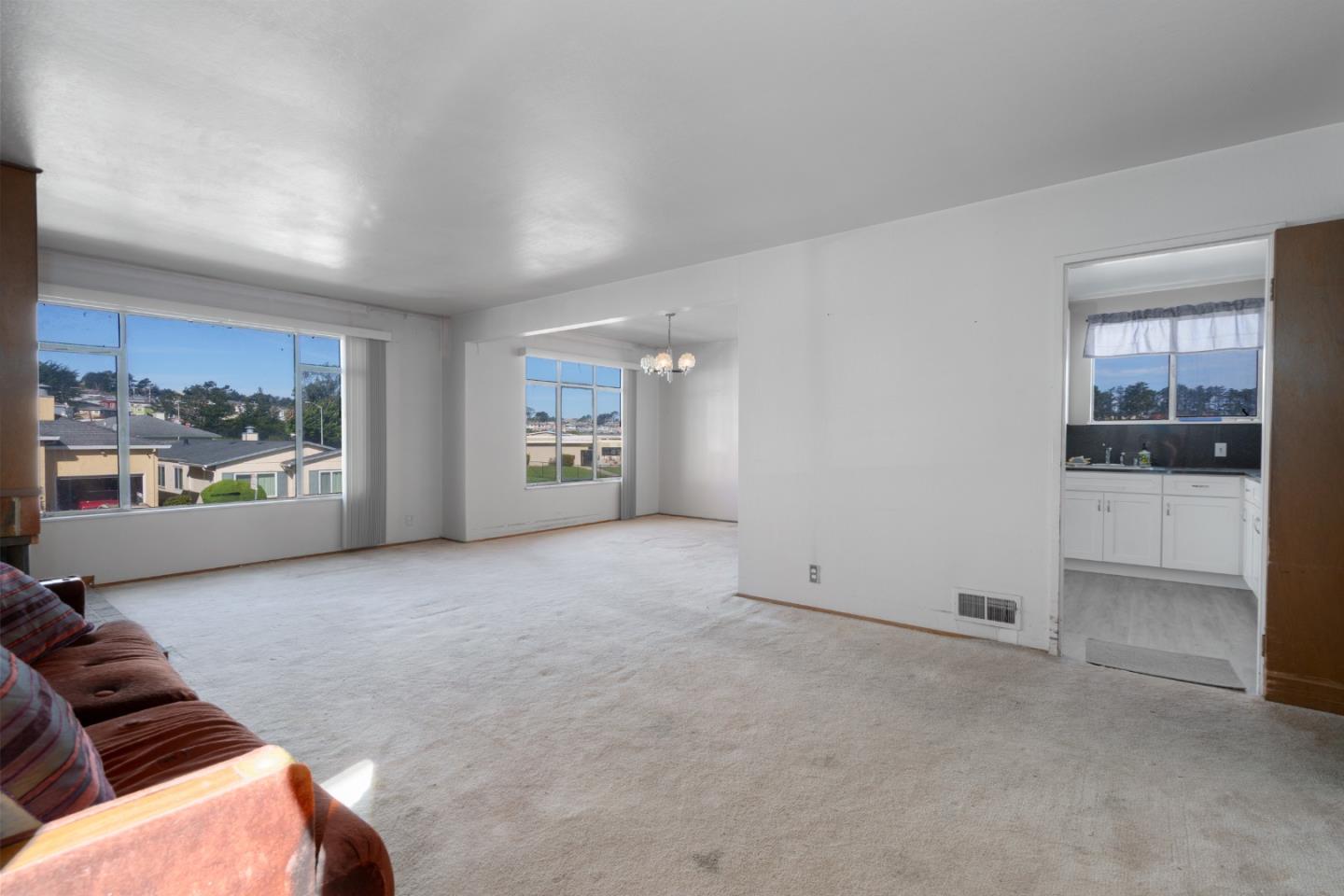305 Lakeshire Drive