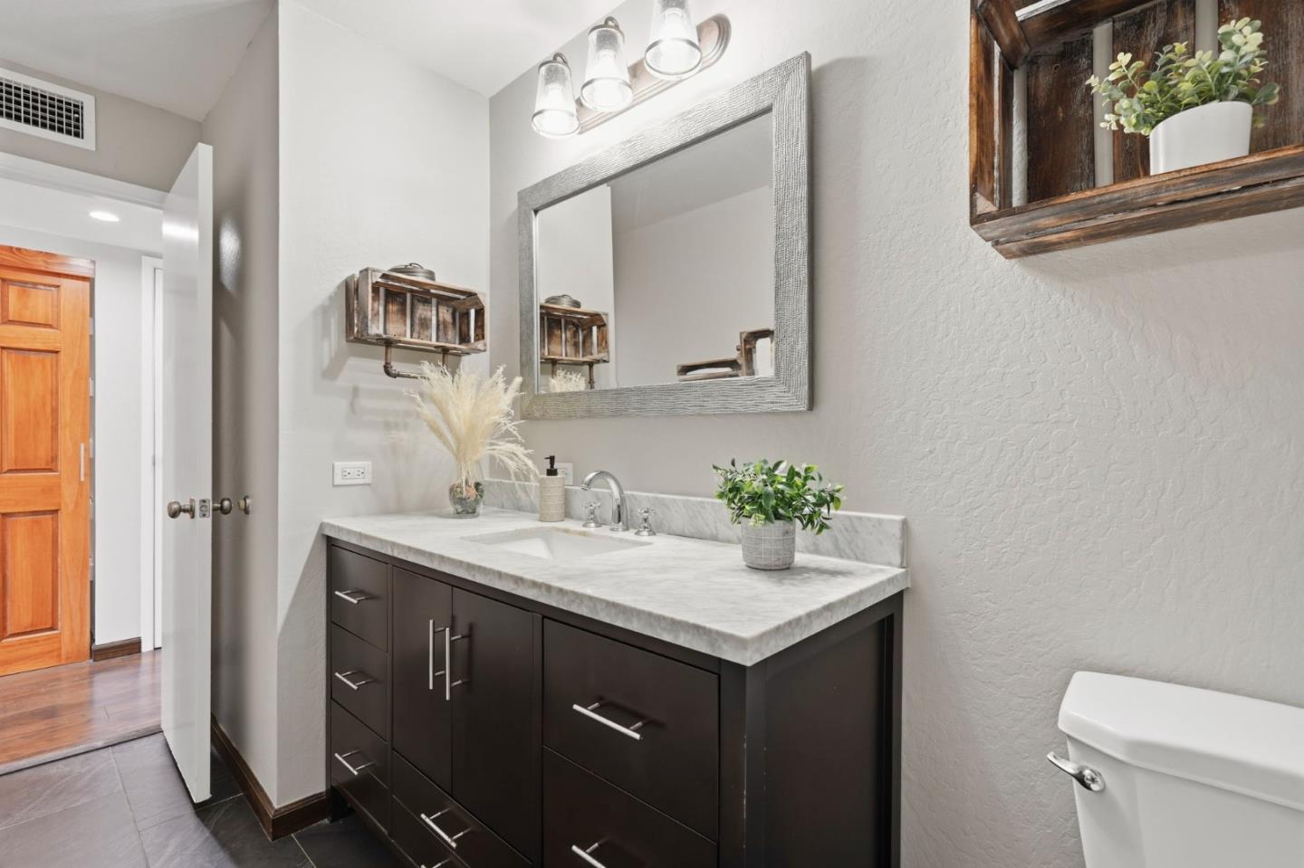 1458 Hudson ST 116