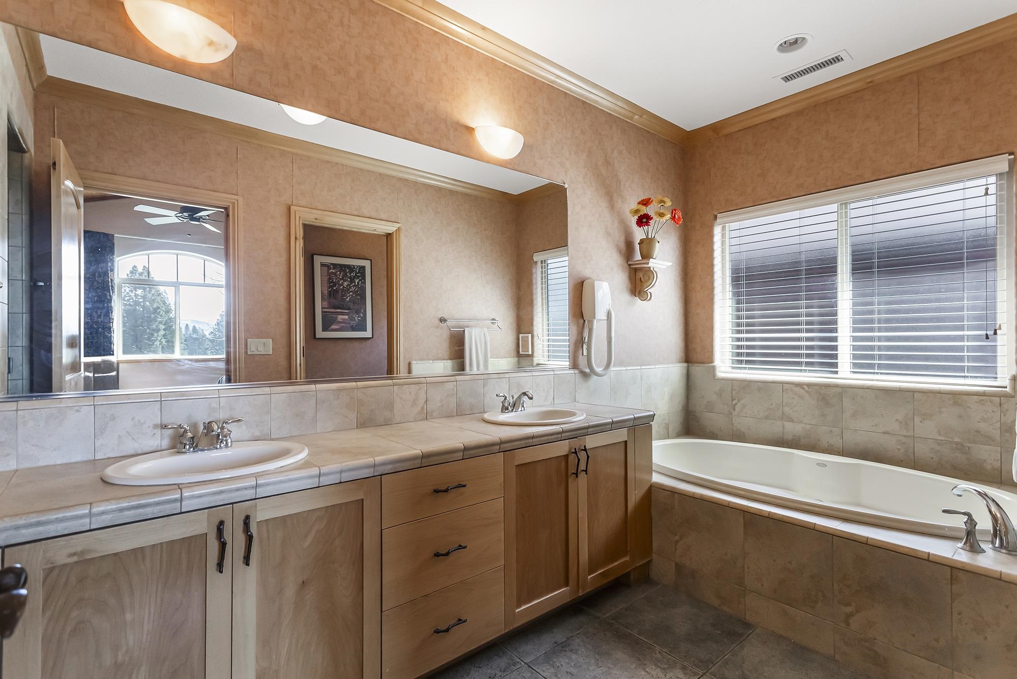 103 Highwood Circle