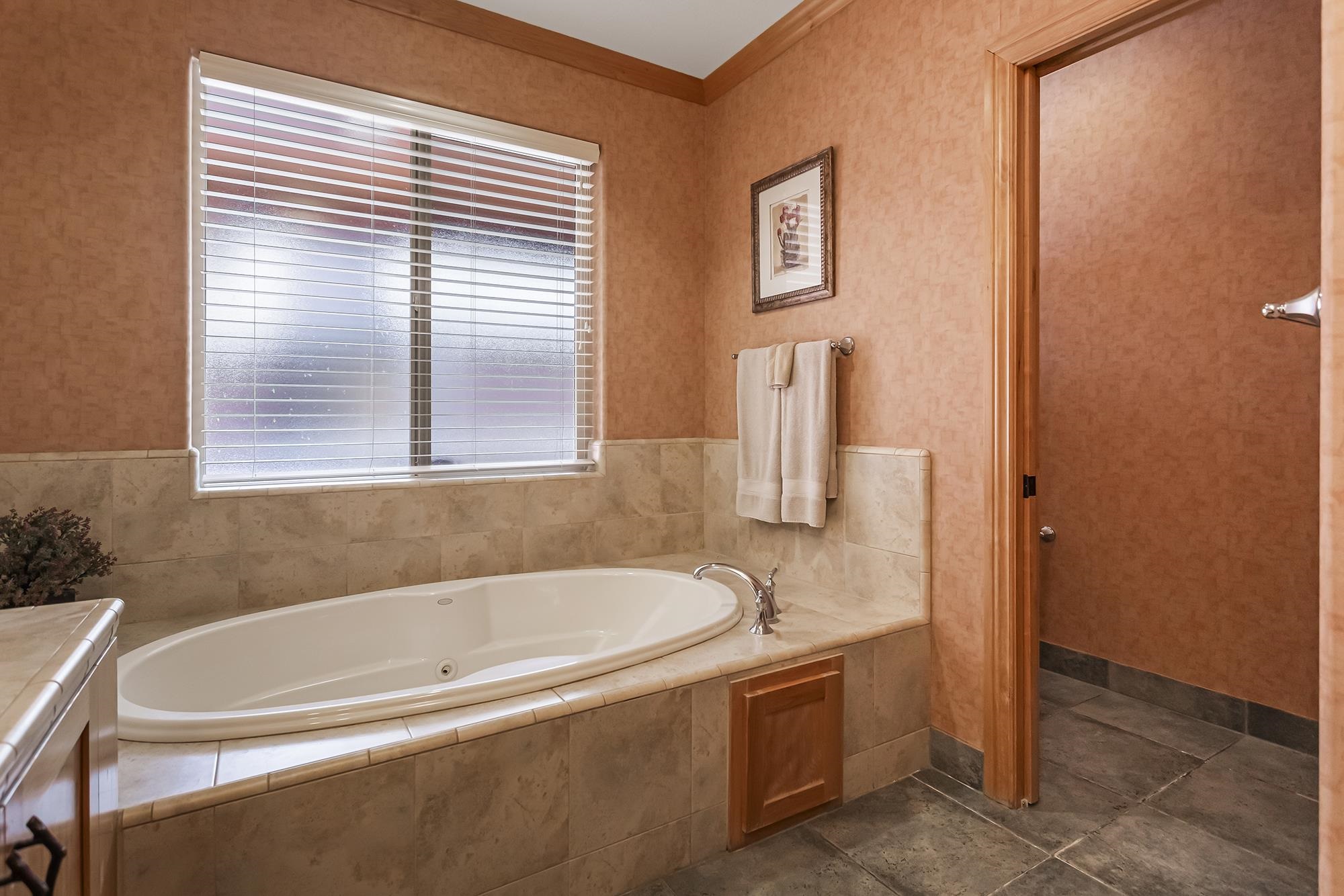 103 Highwood Circle