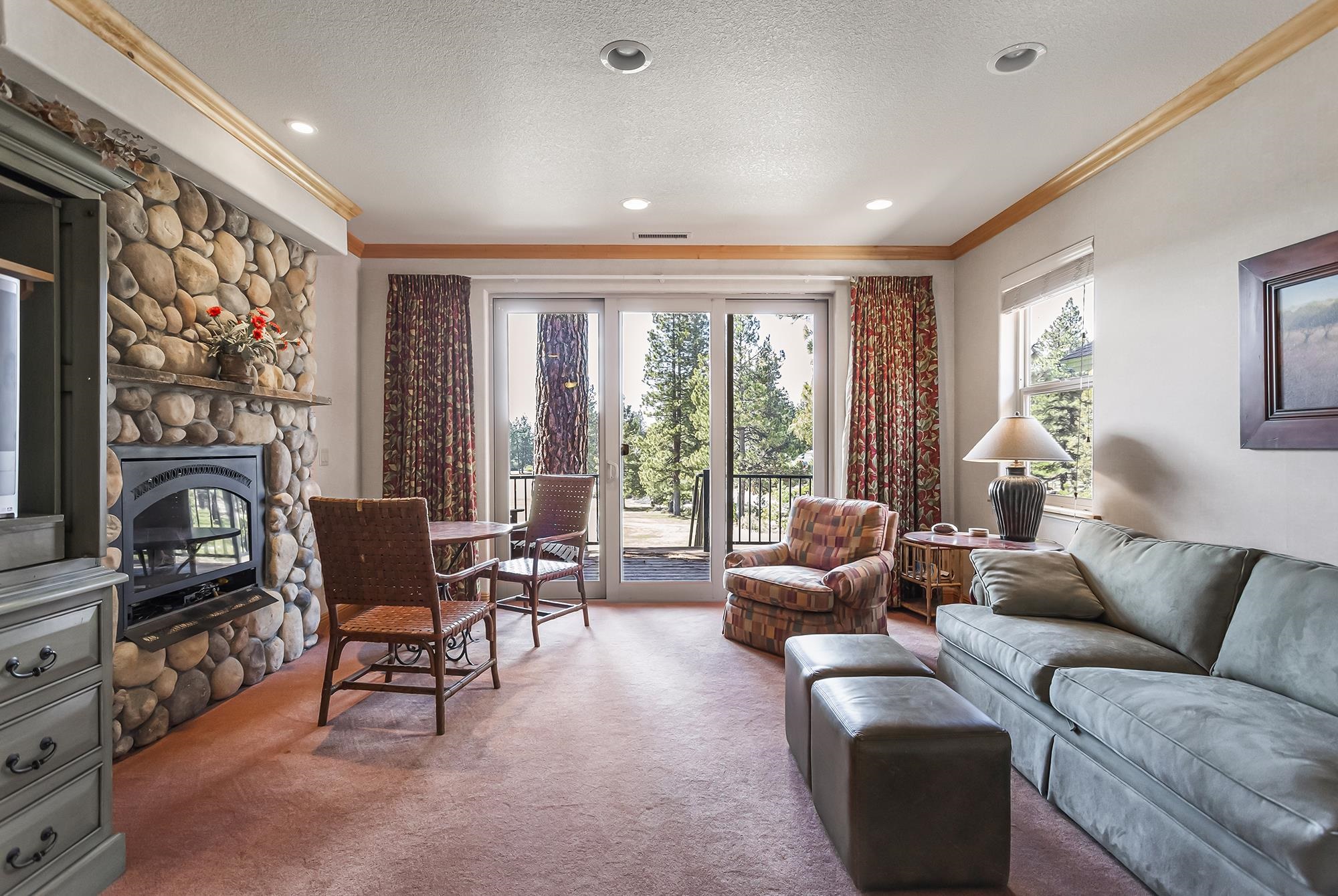 103 Highwood Circle