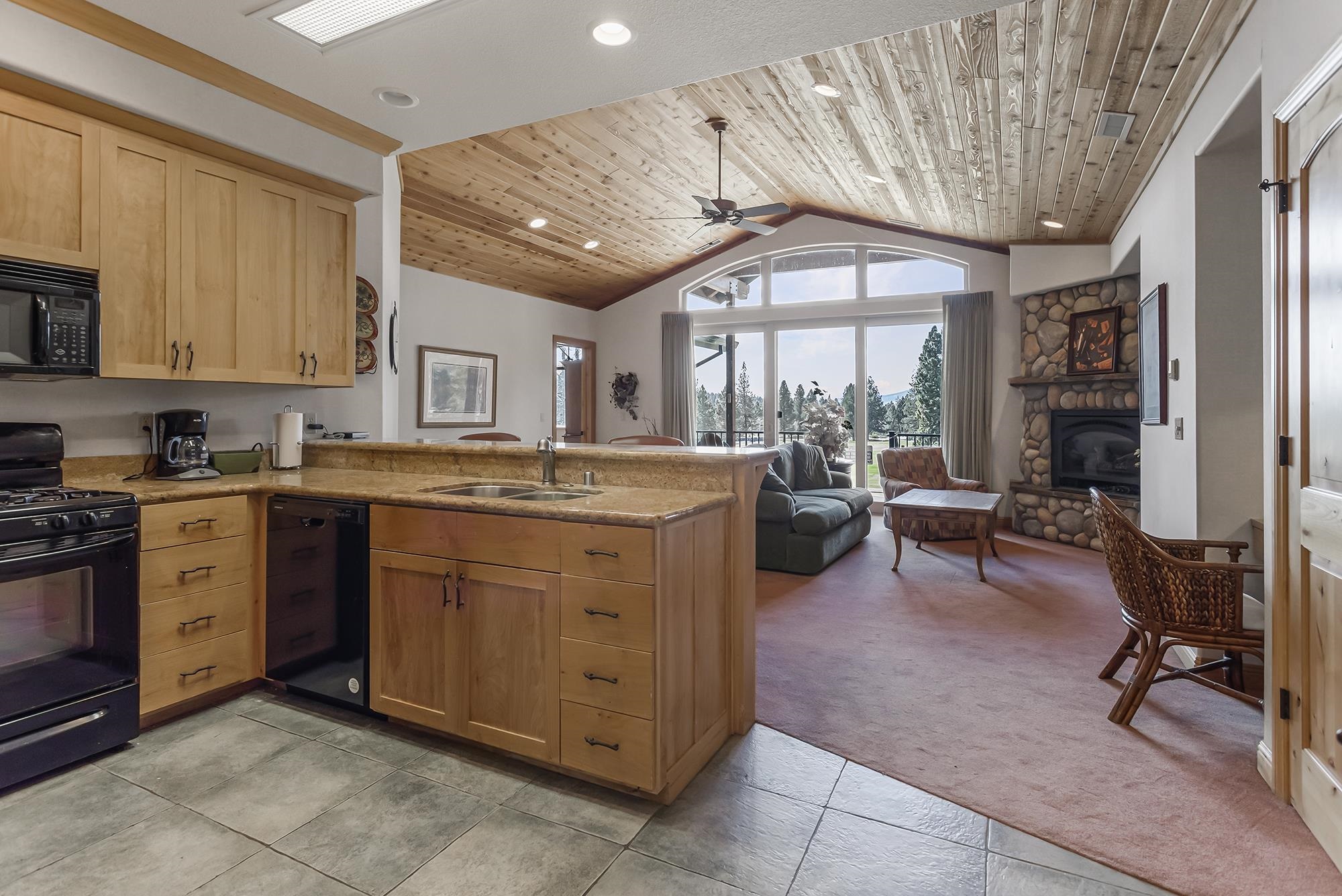 103 Highwood Circle