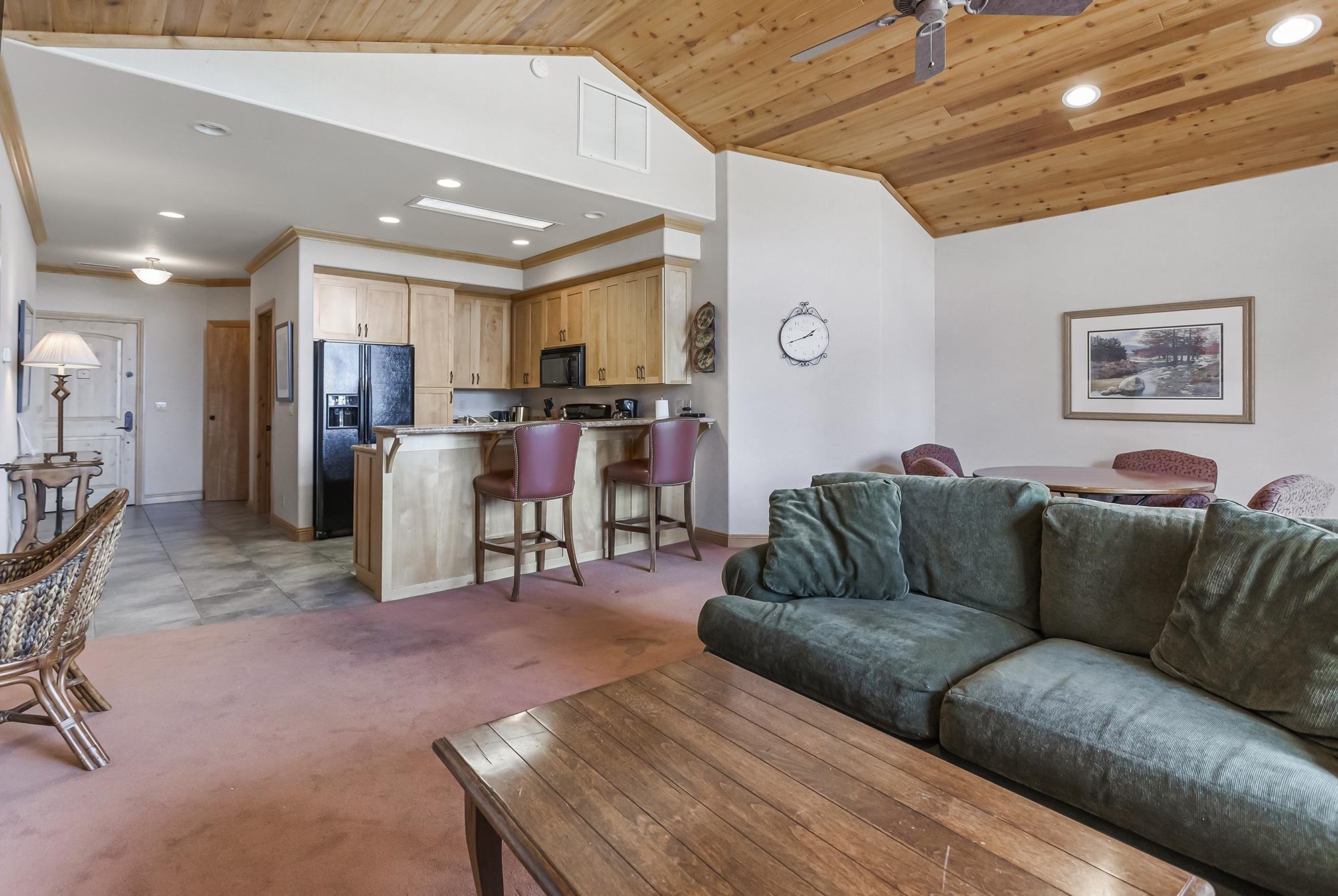 103 Highwood Circle
