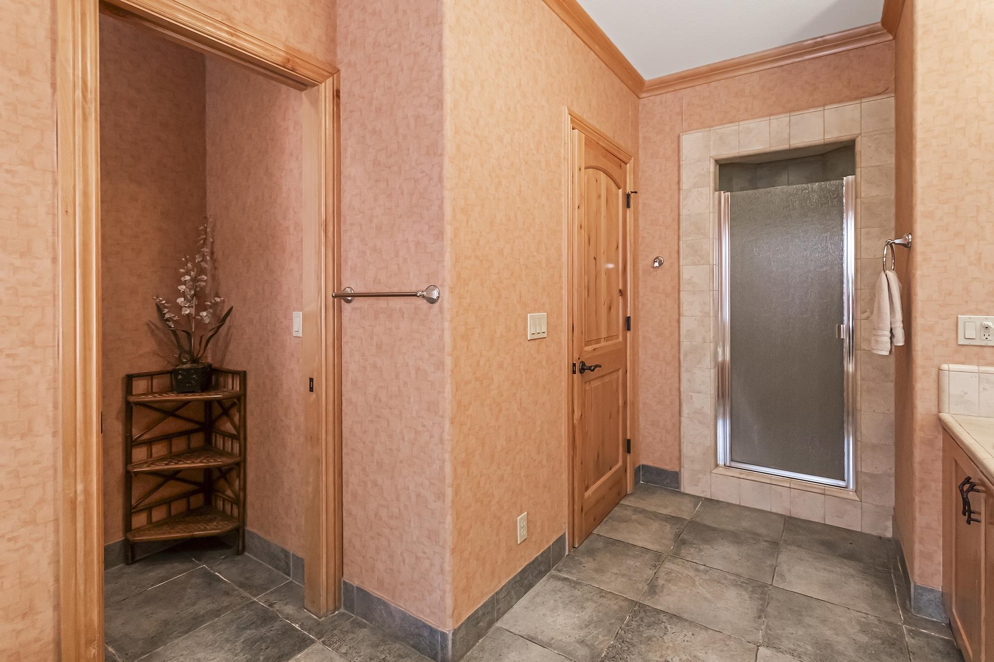 103 Highwood Circle