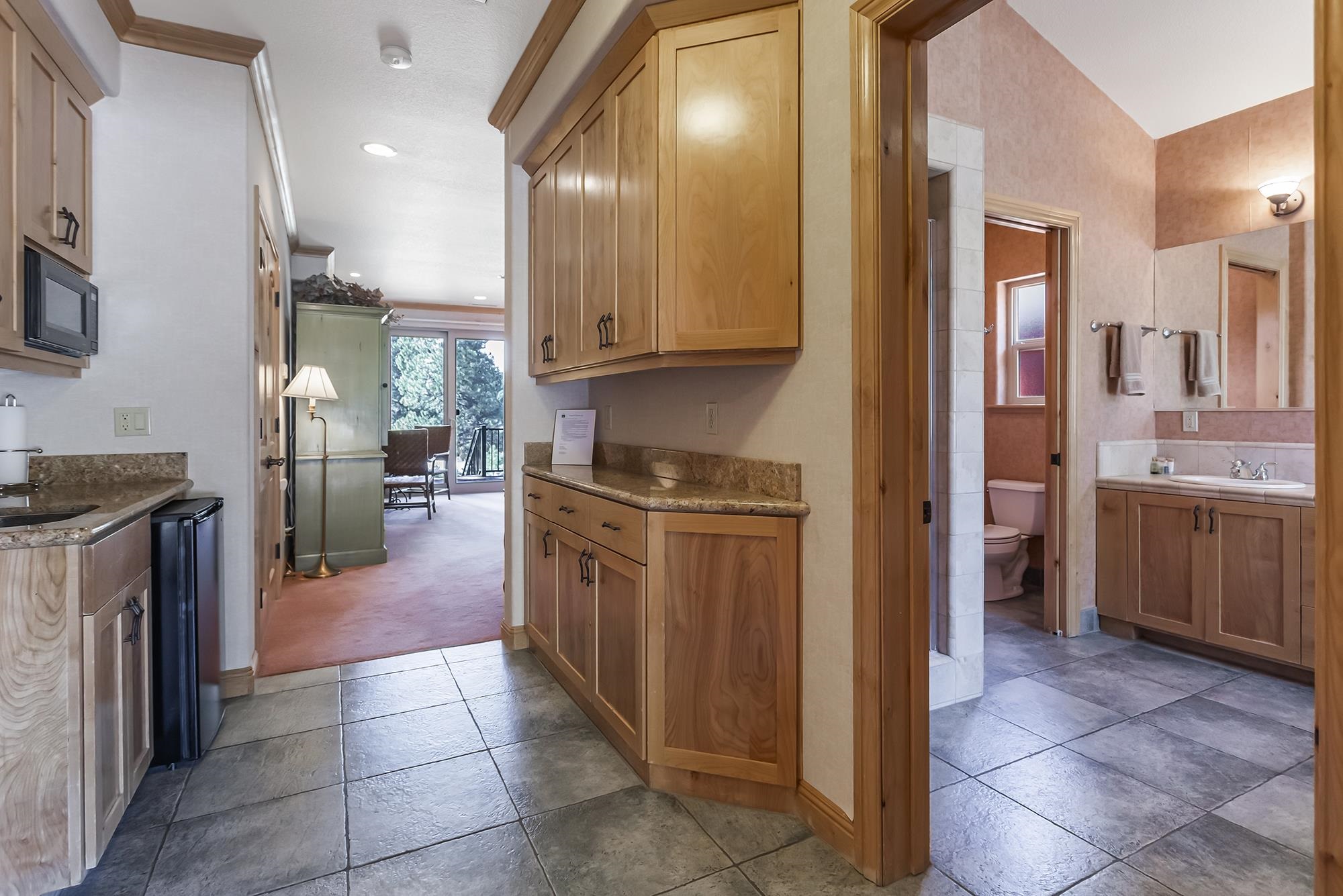 103 Highwood Circle