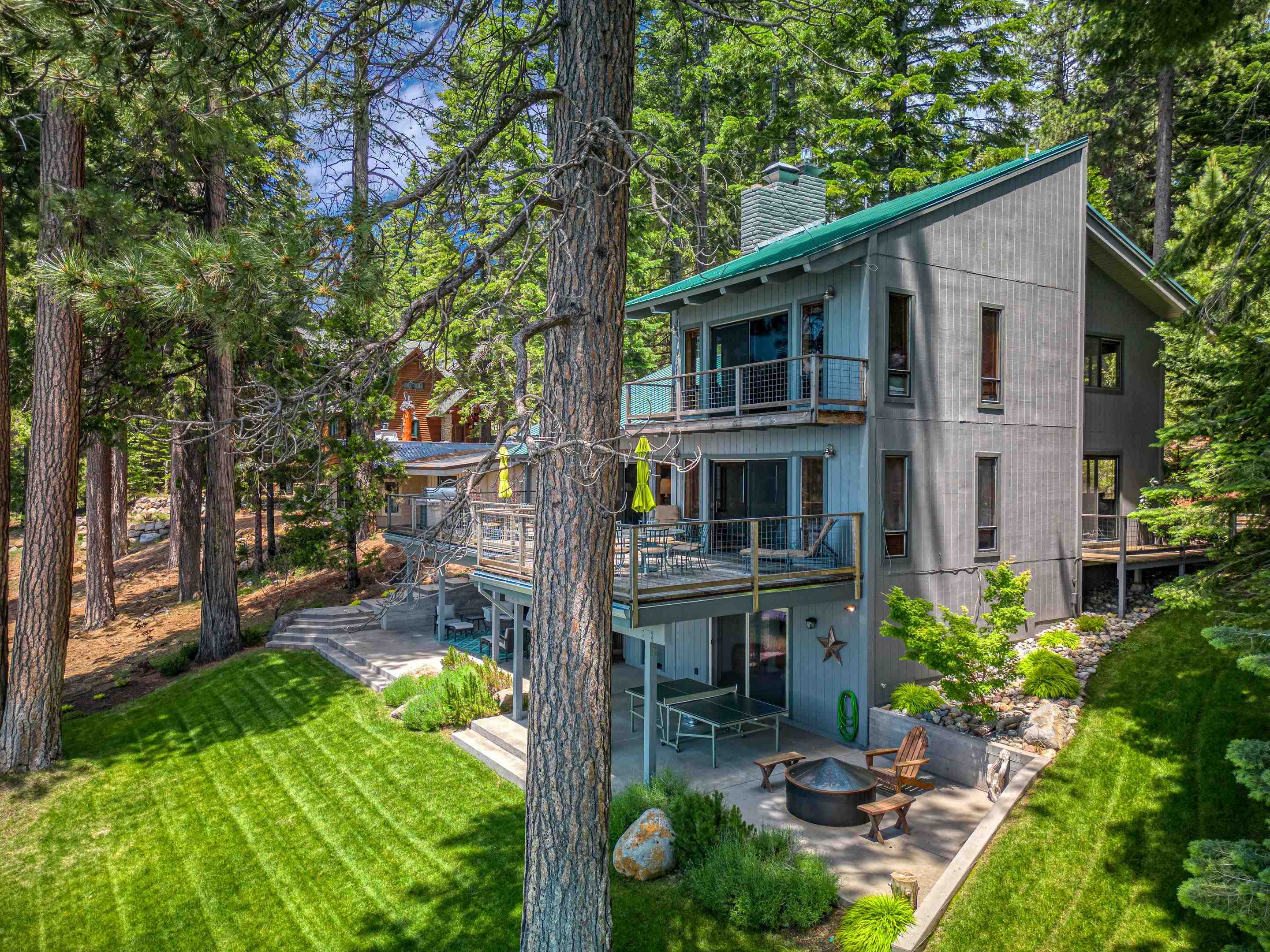 144 Peninsula Drive