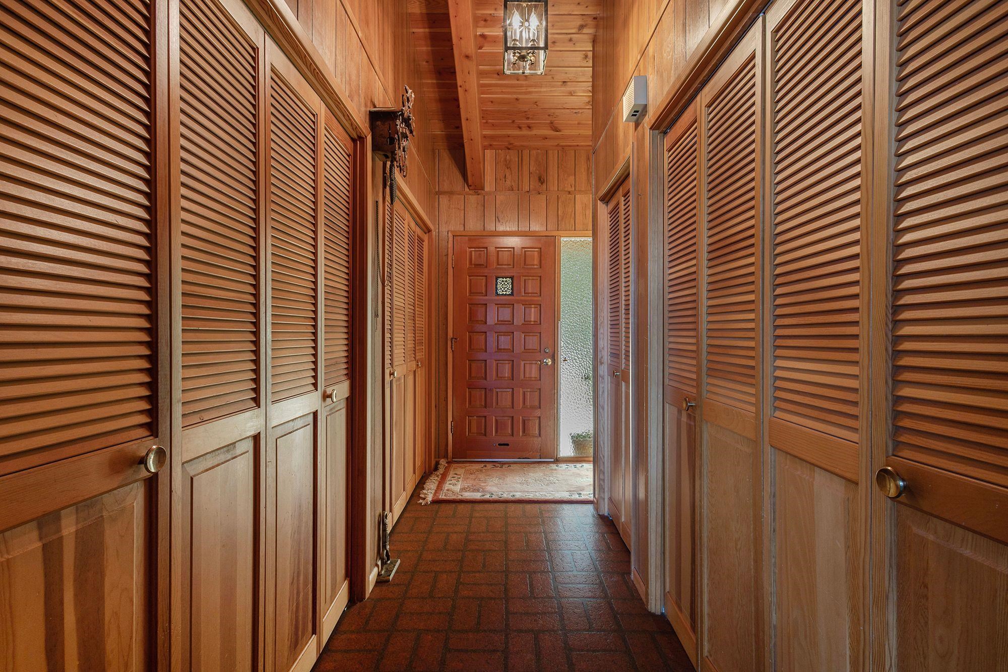1225 Driftwood Cove Road
