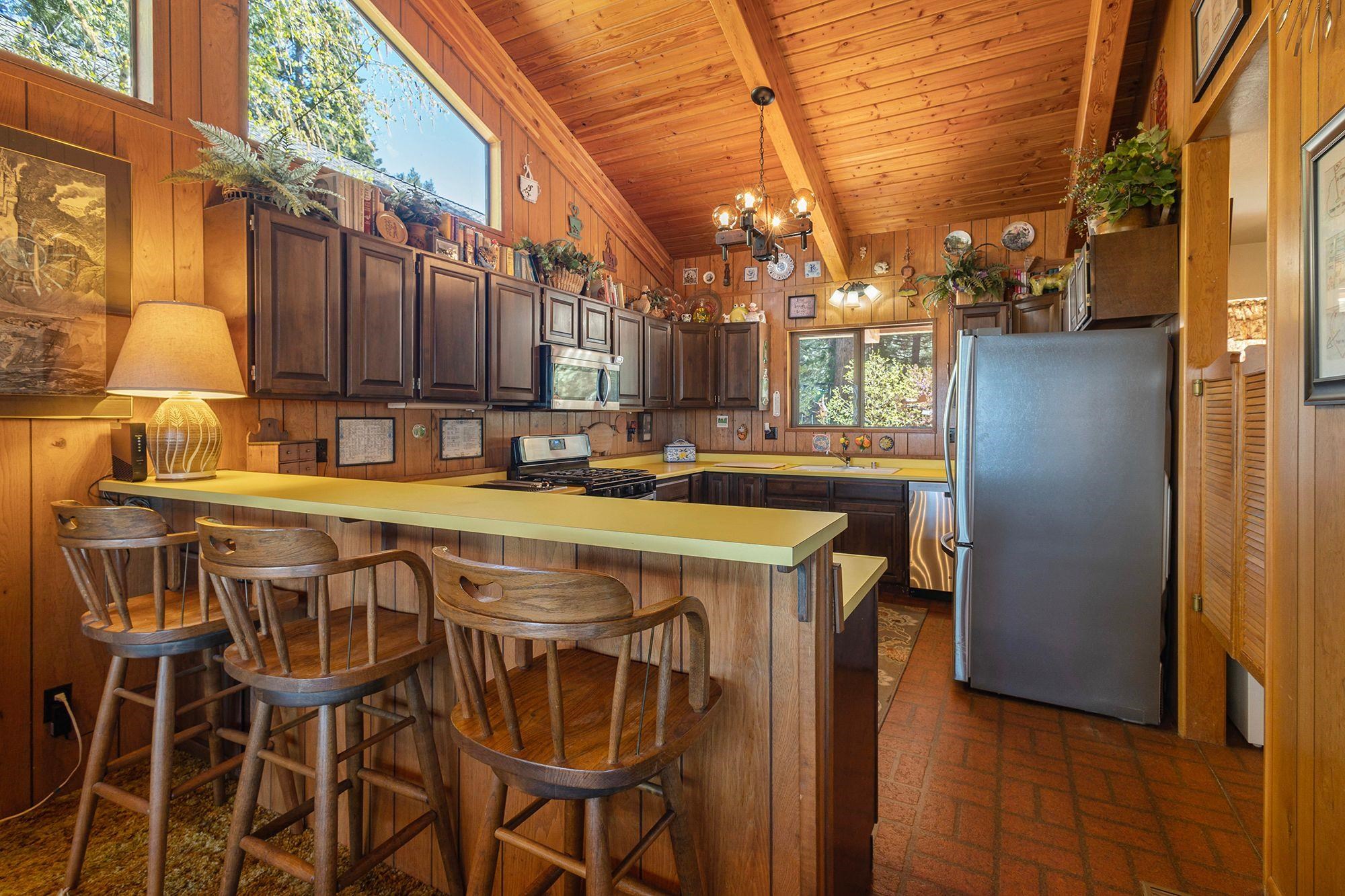 1225 Driftwood Cove Road
