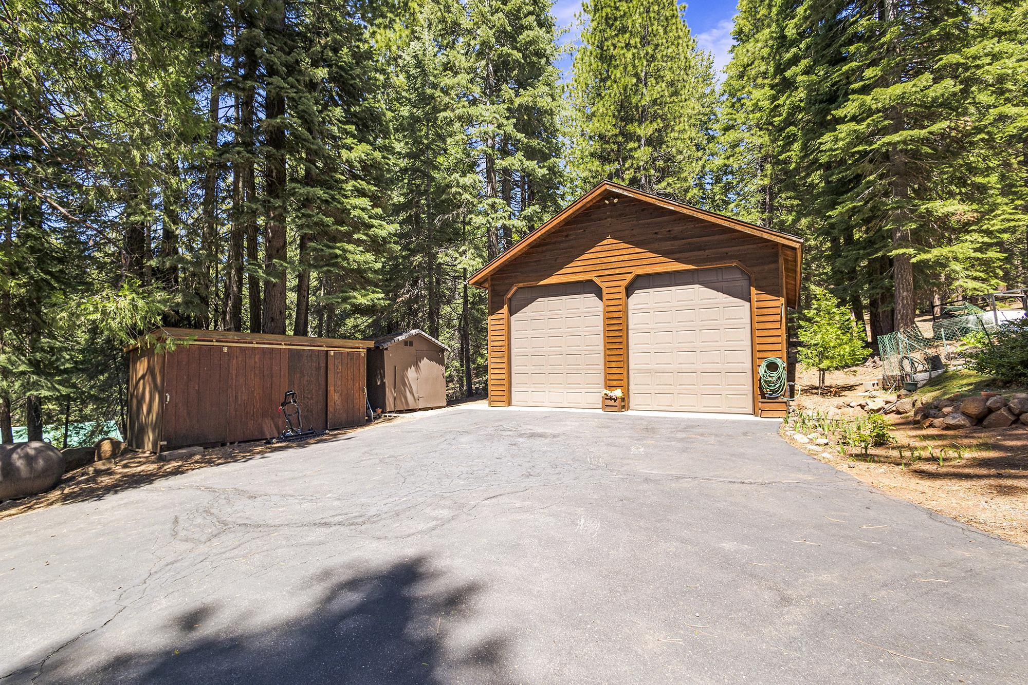 161 Peninsula Drive
