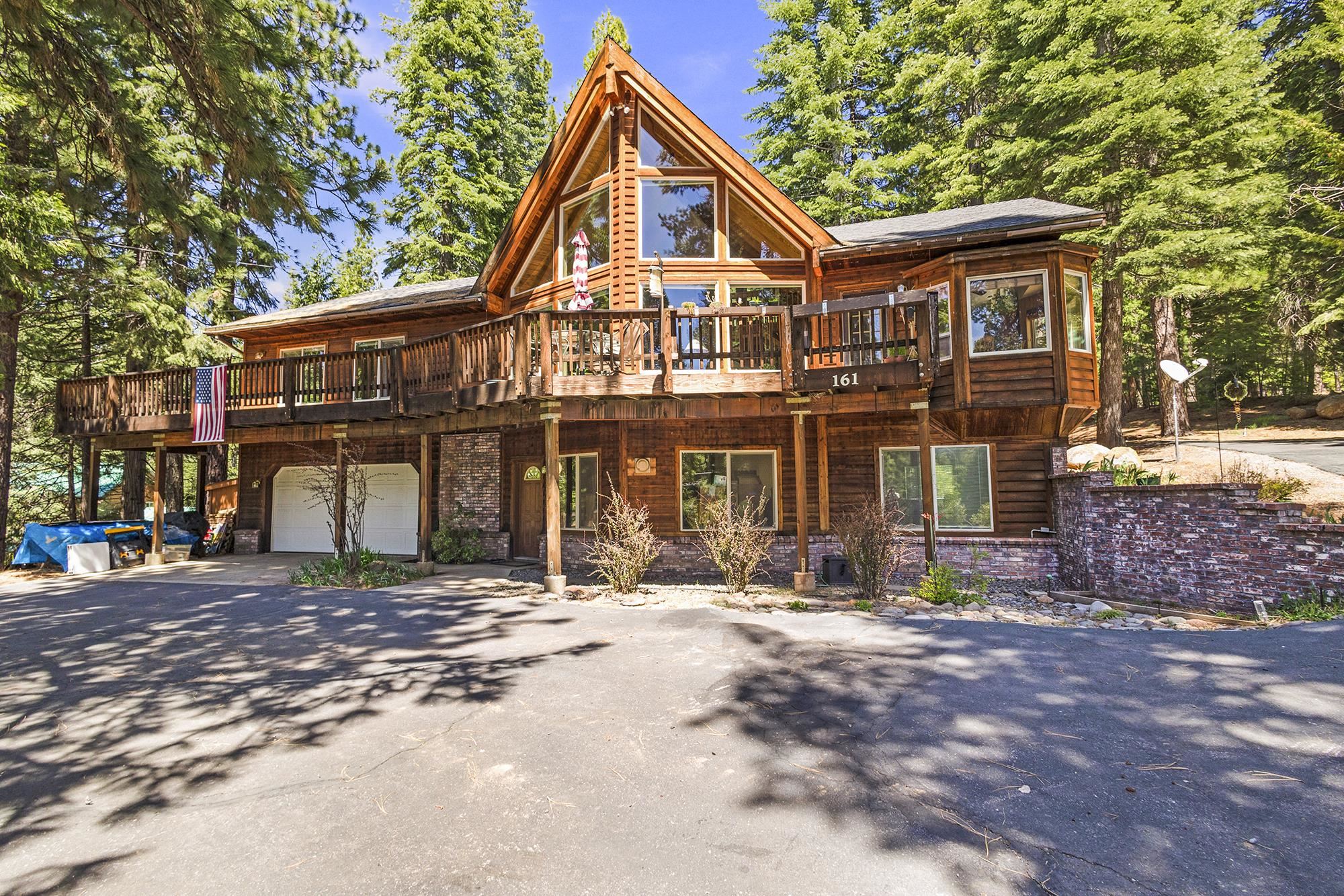 161 Peninsula Drive