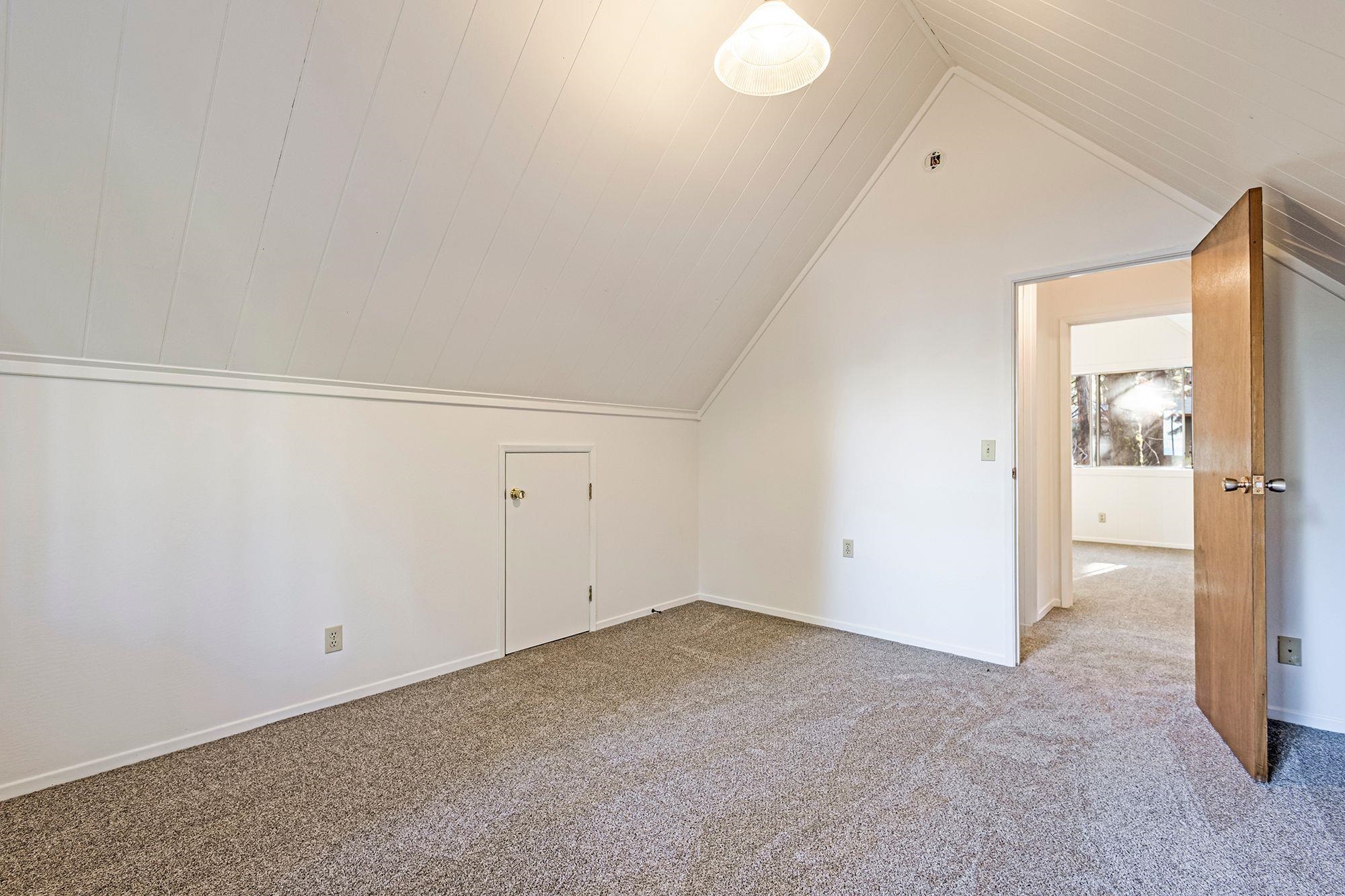 1231 Peninsula Drive