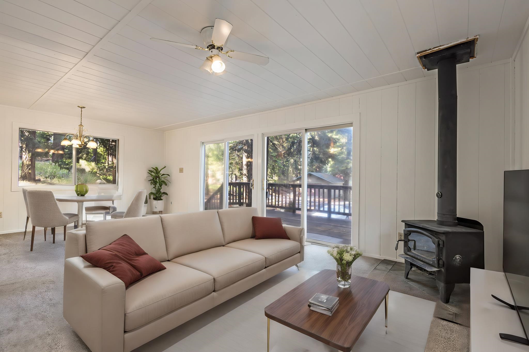 1231 Peninsula Drive