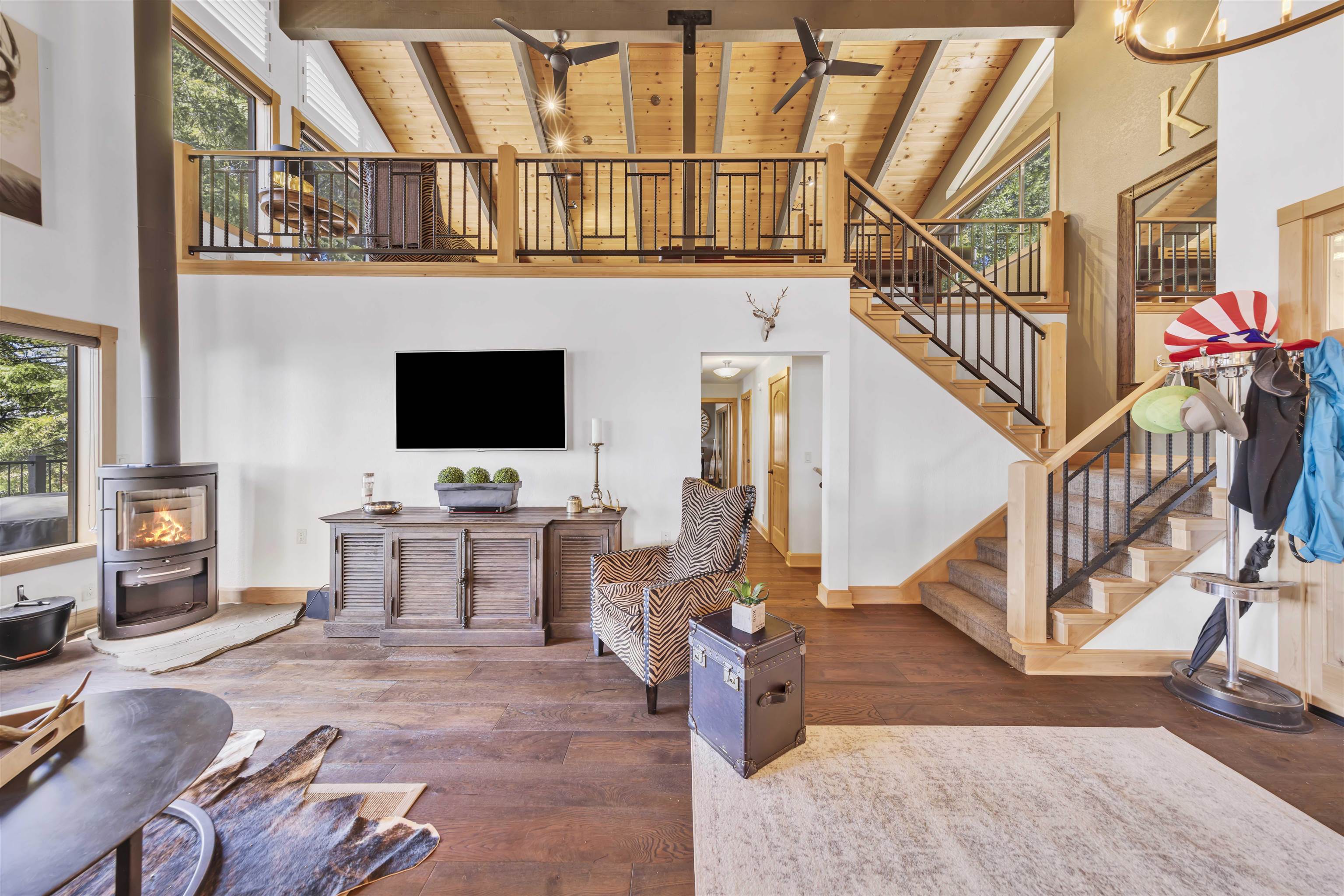 1117 Lassen View Drive