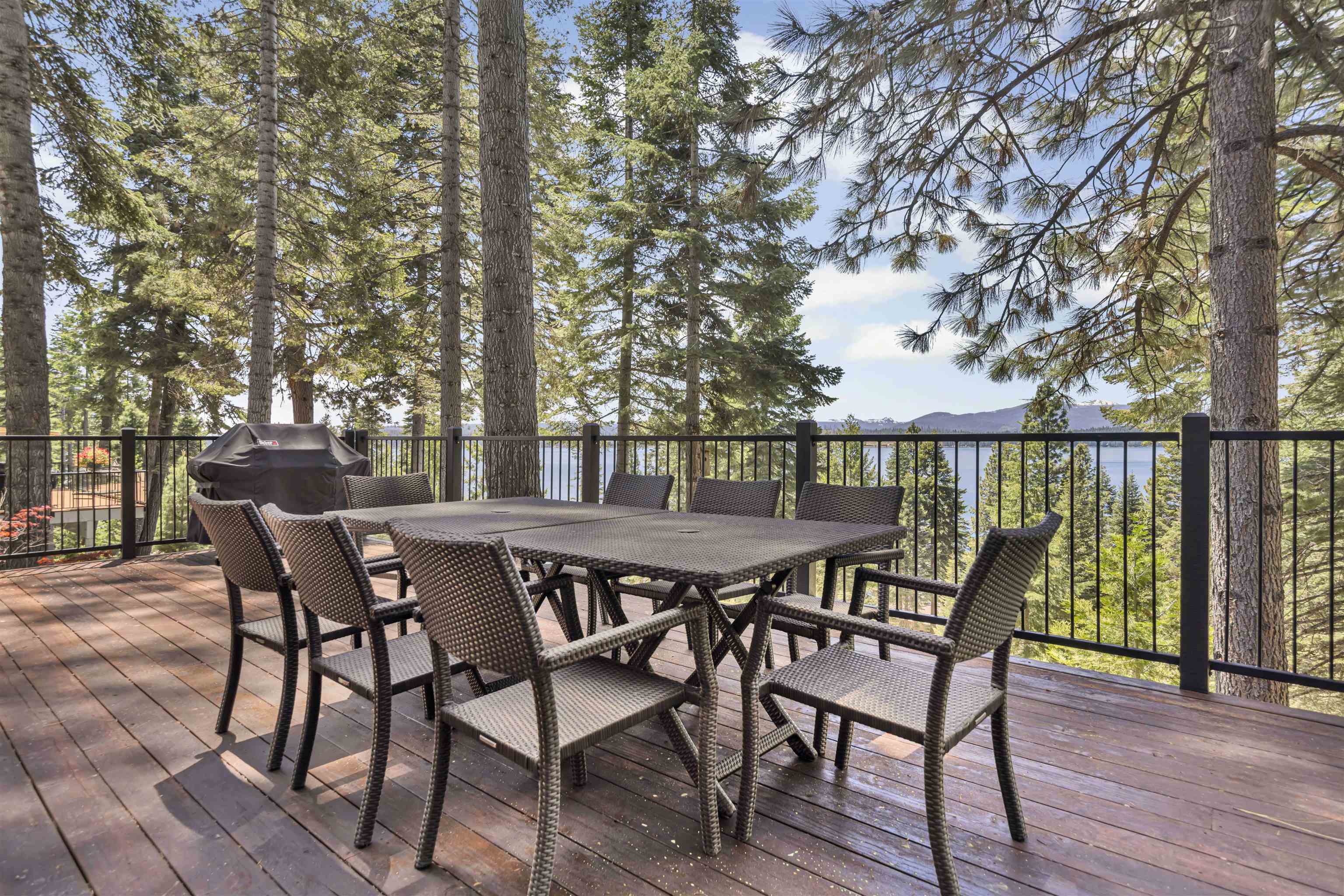 1117 Lassen View Drive