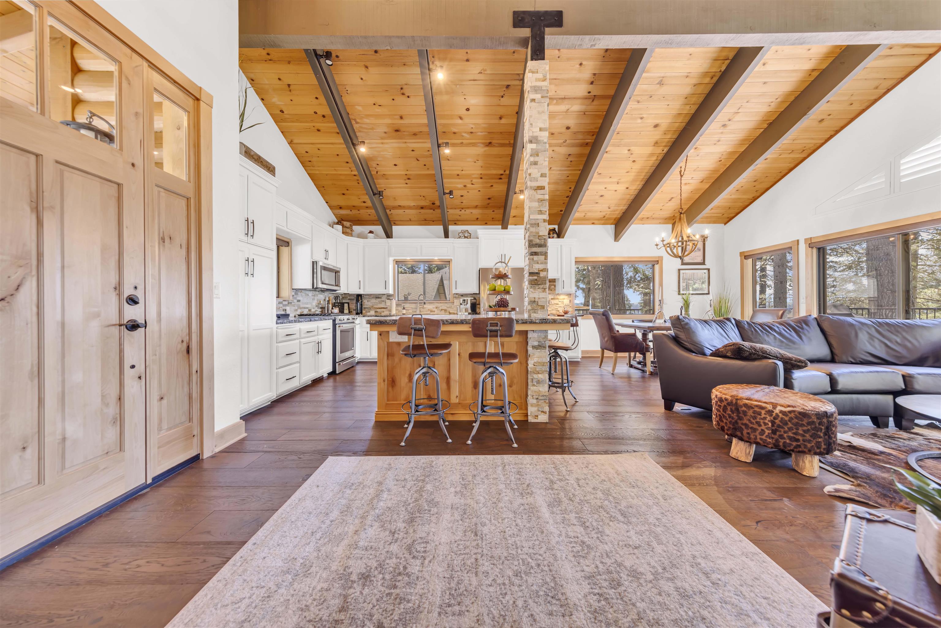 1117 Lassen View Drive