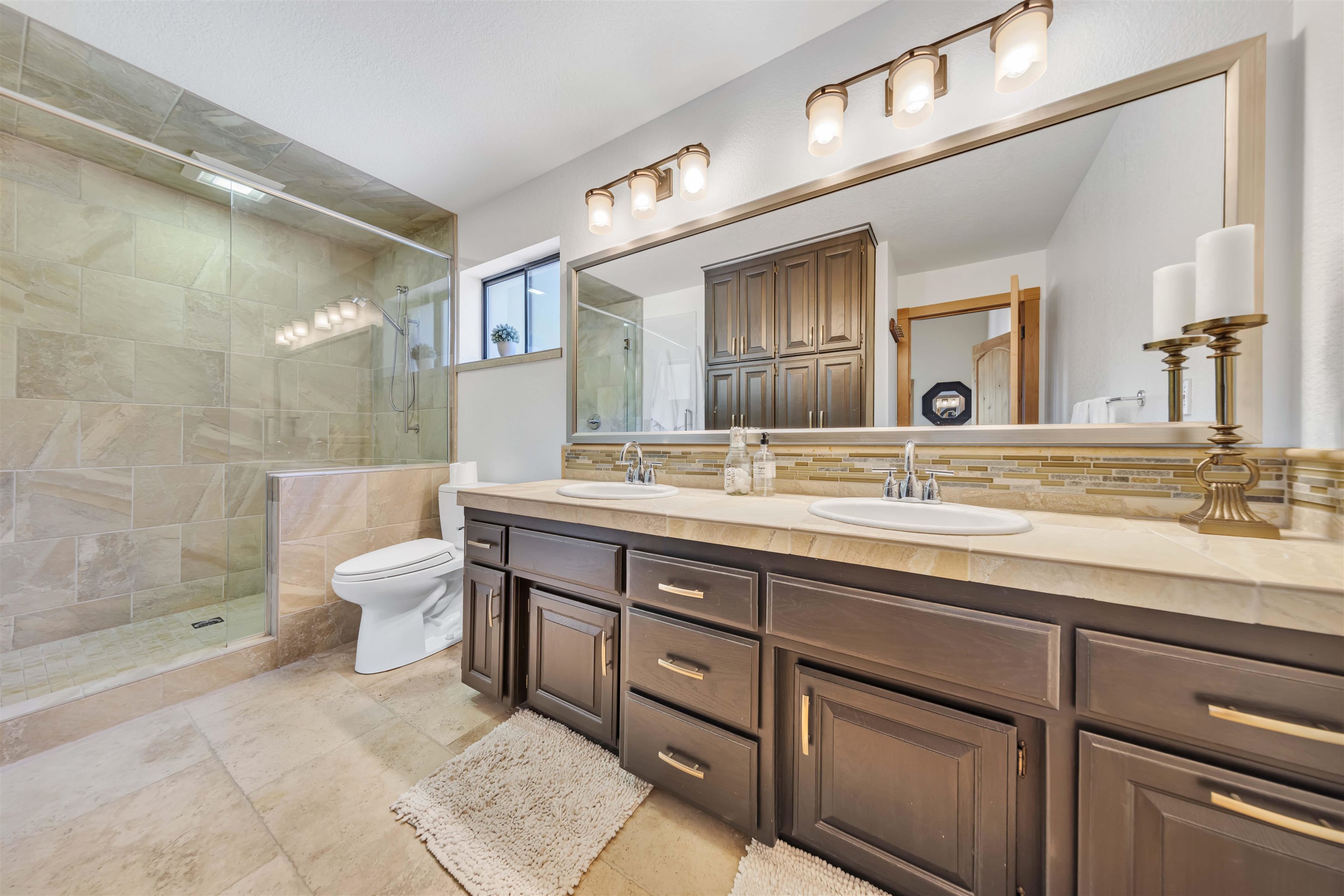1117 Lassen View Drive