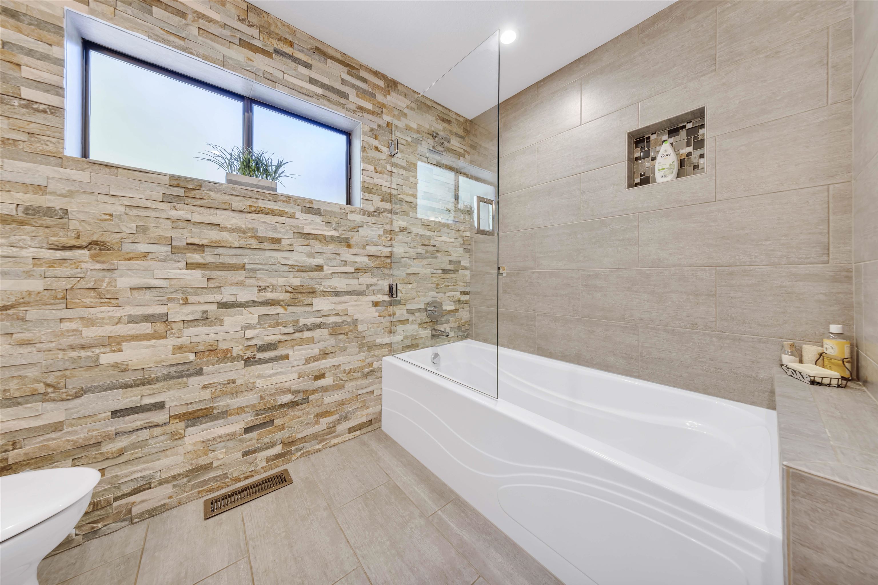 1117 Lassen View Drive