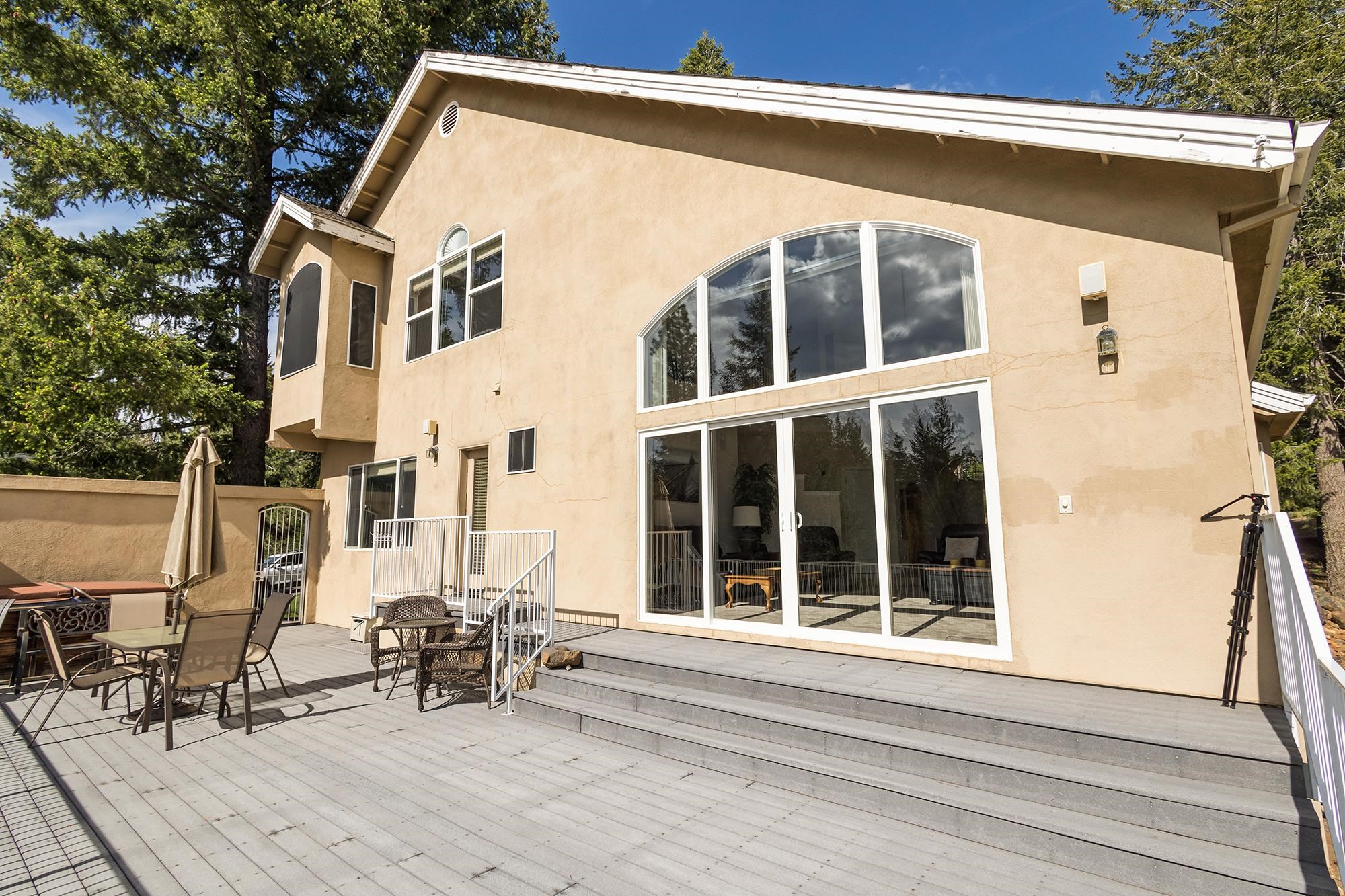 65 River Bend Way