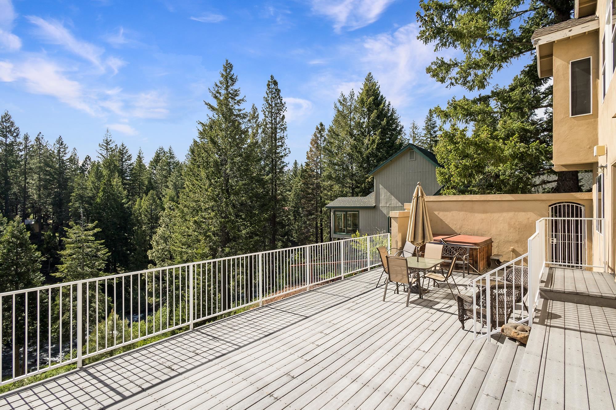 65 River Bend Way