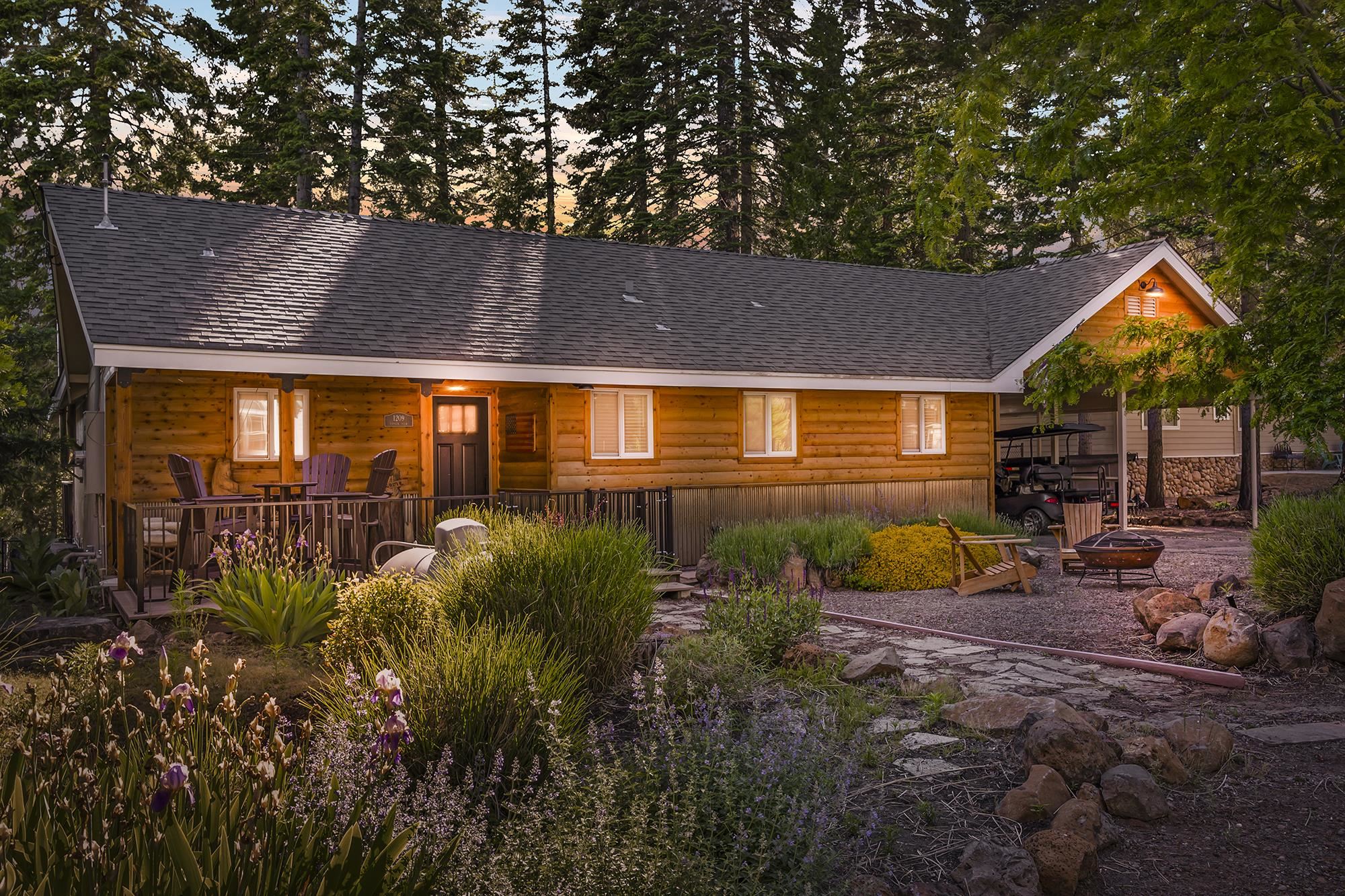 1209 Lassen View Drive