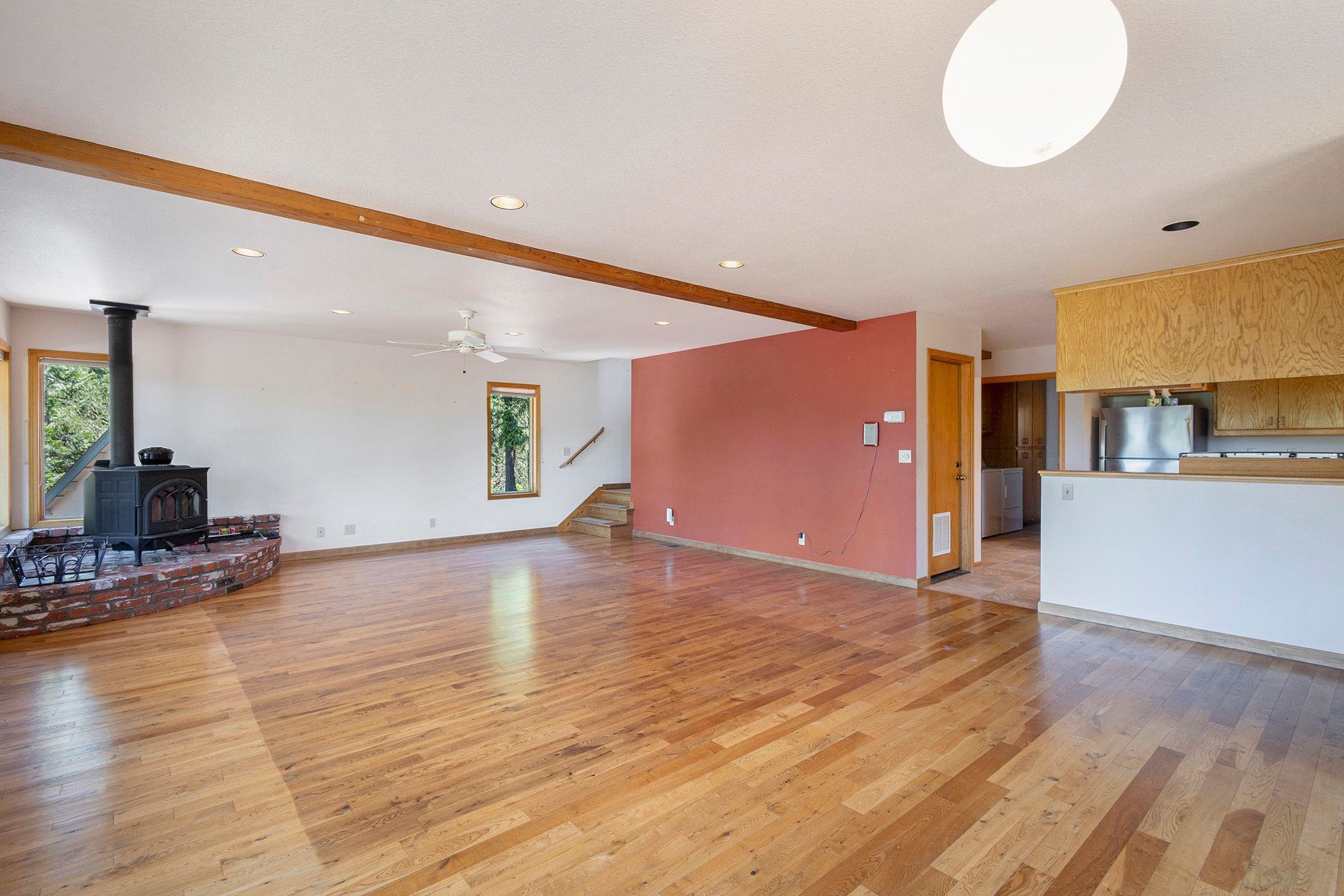 6078 Highway 147