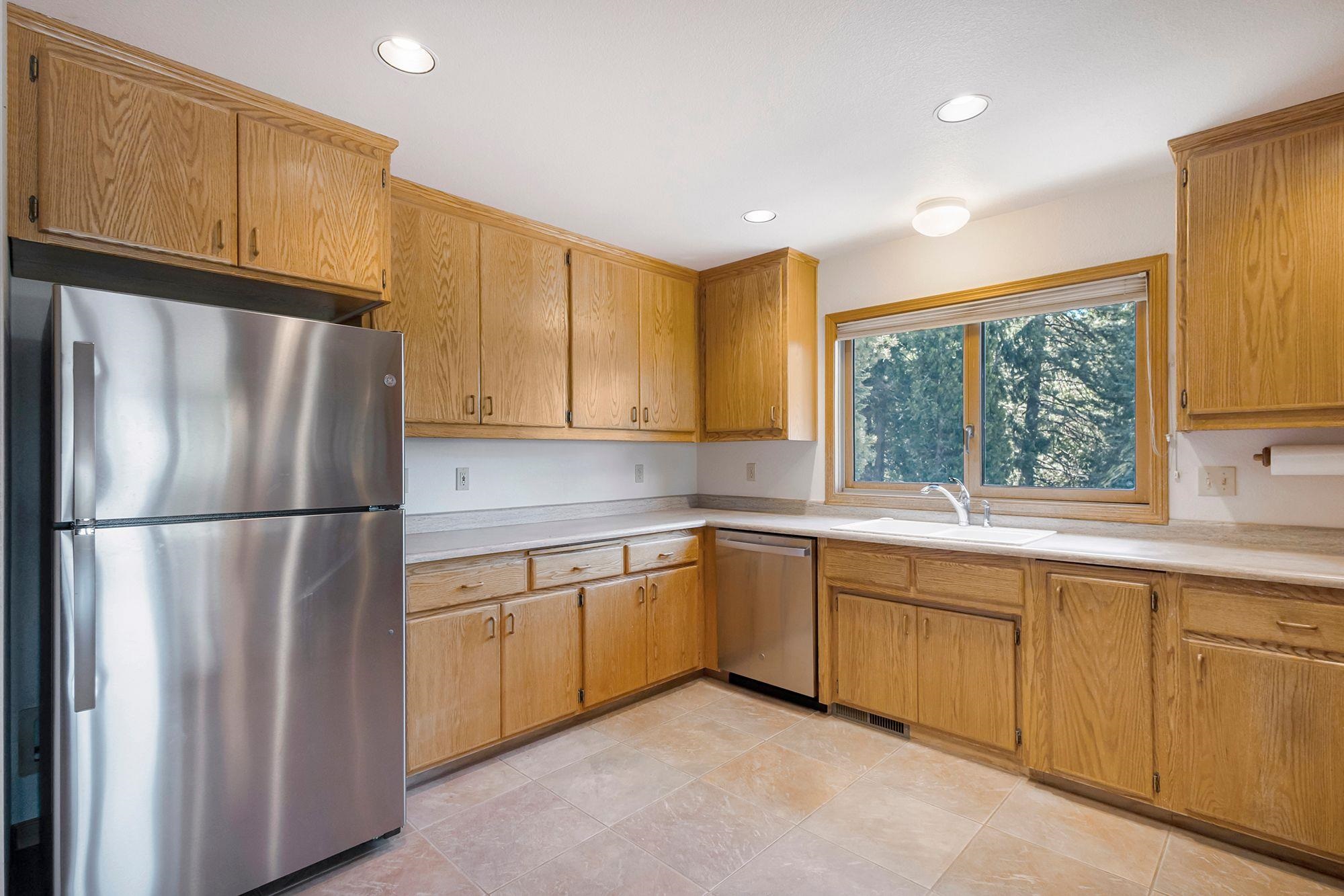 6078 Highway 147