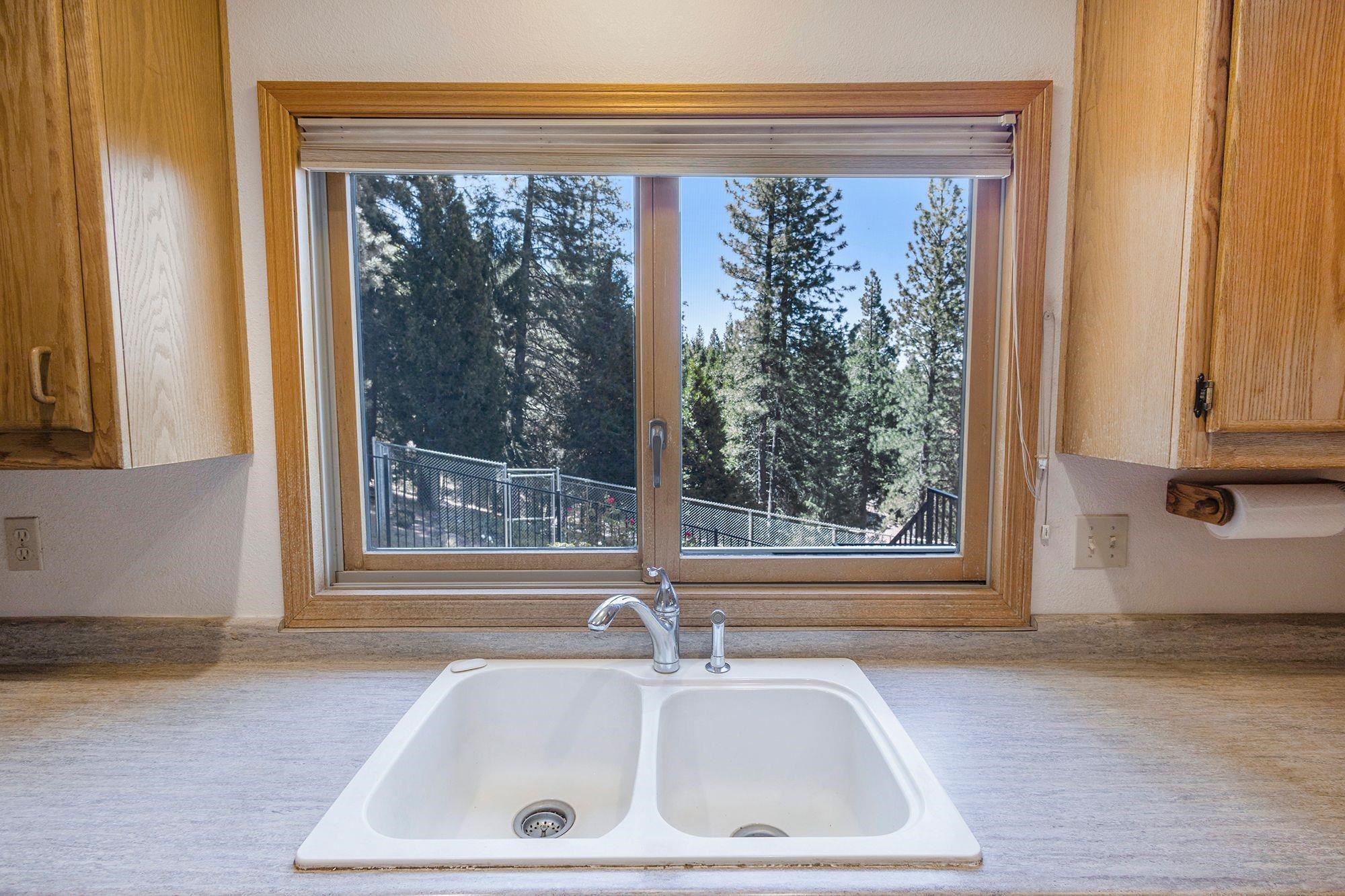 6078 Highway 147
