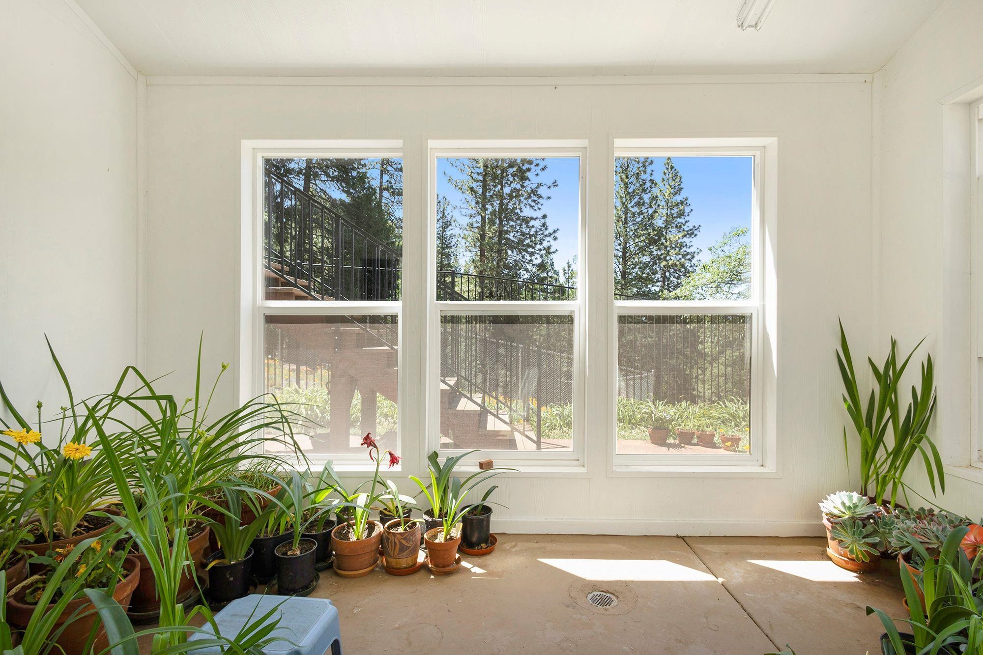 6078 Highway 147