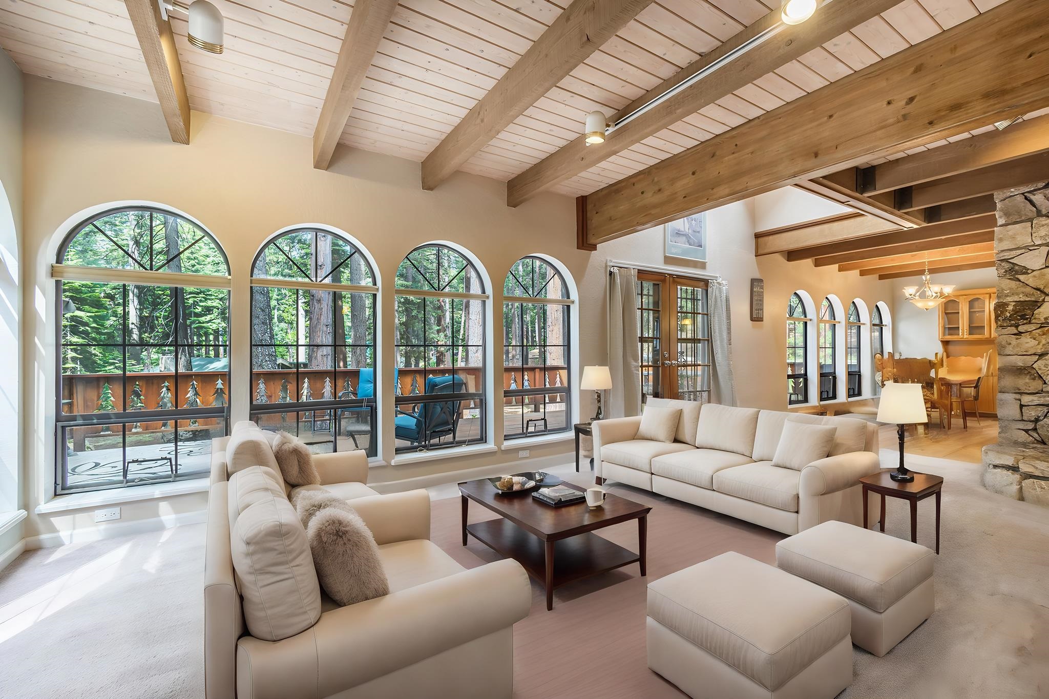 601 Peninsula Drive