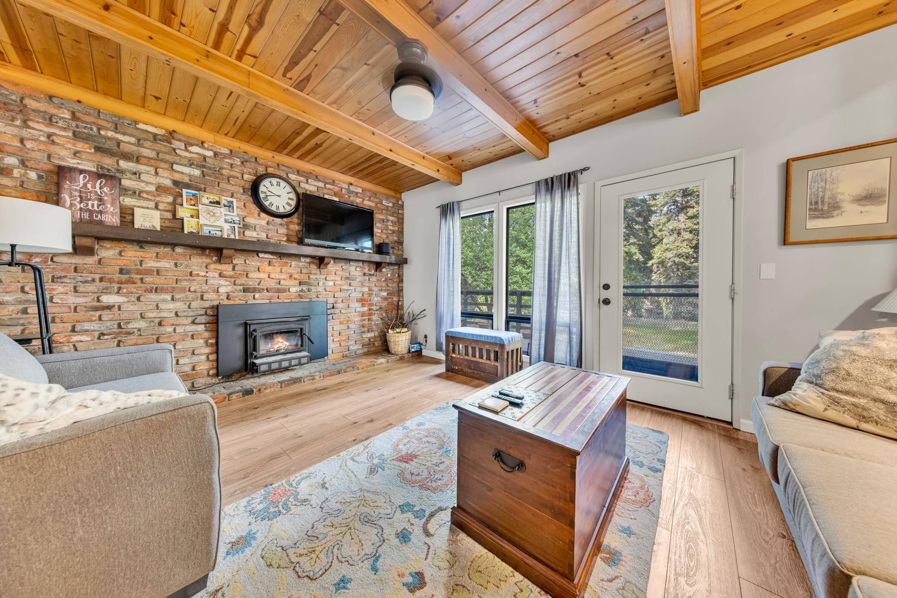 1280 Lassen View Drive