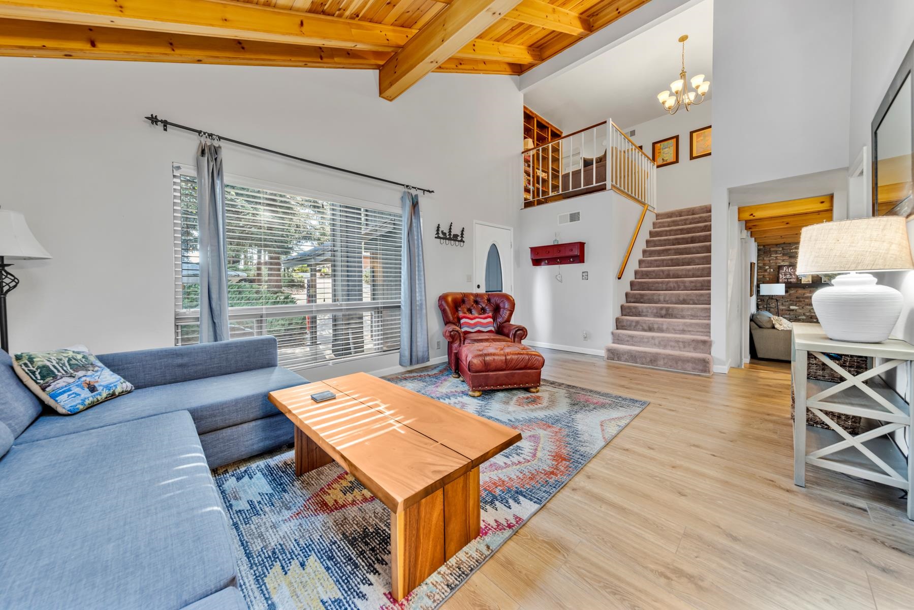1280 Lassen View Drive