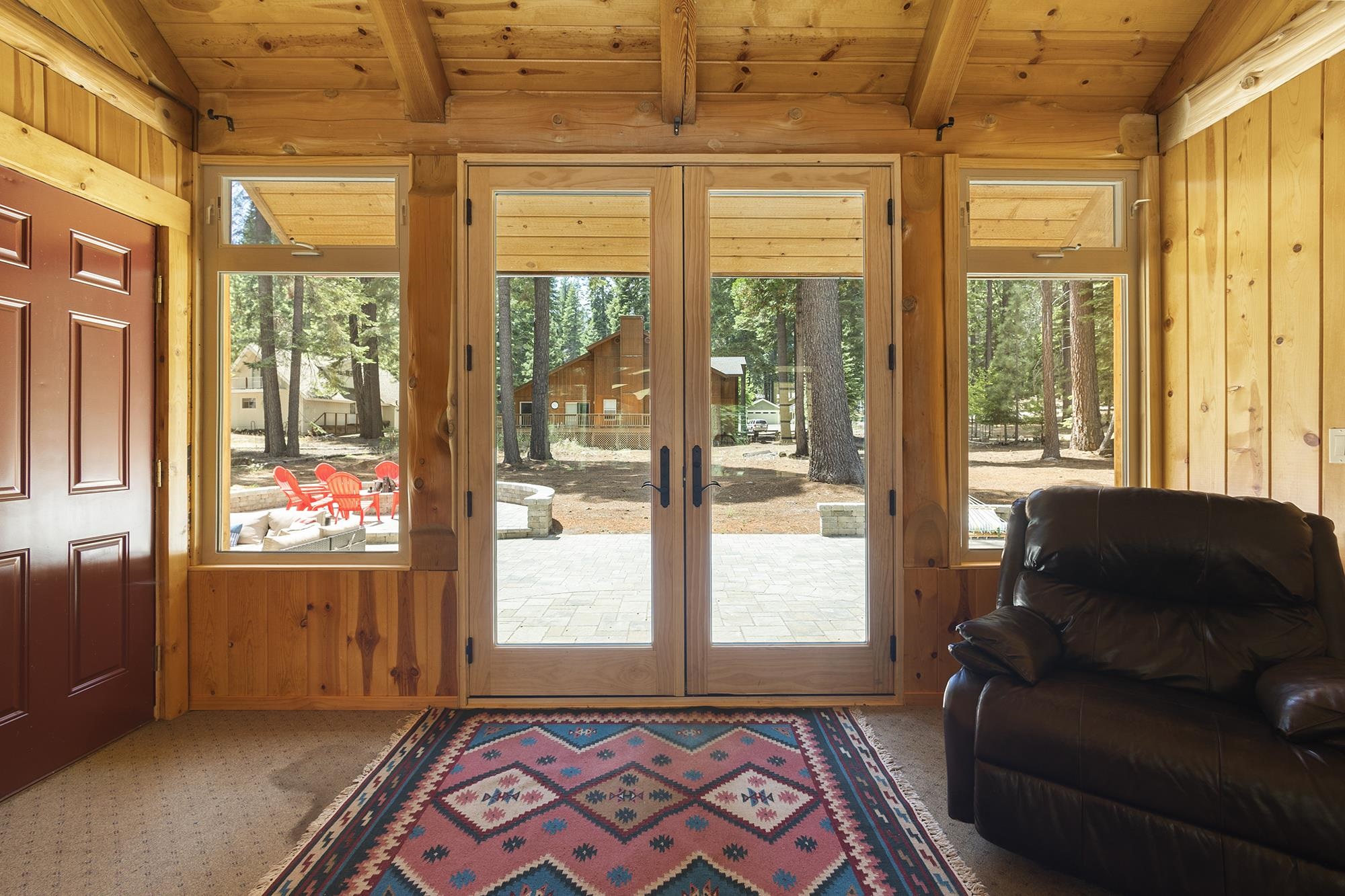 1131 Peninsula Drive