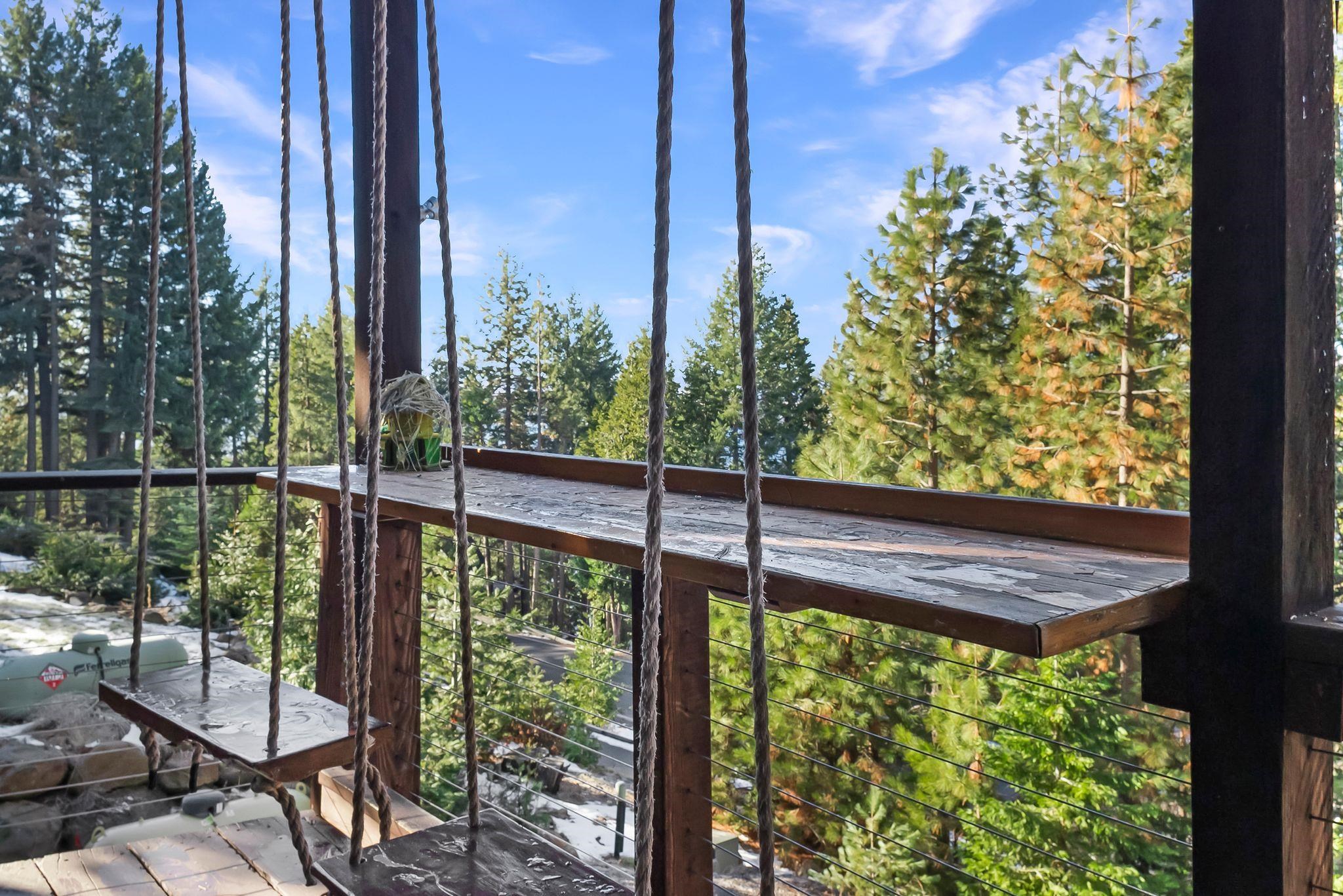 614 W Mountain Ridge Road