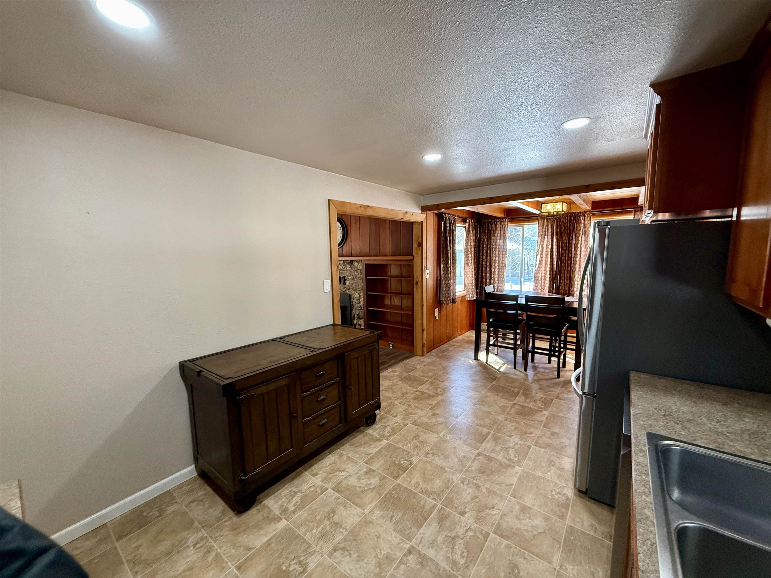 205 Peninsula Drive