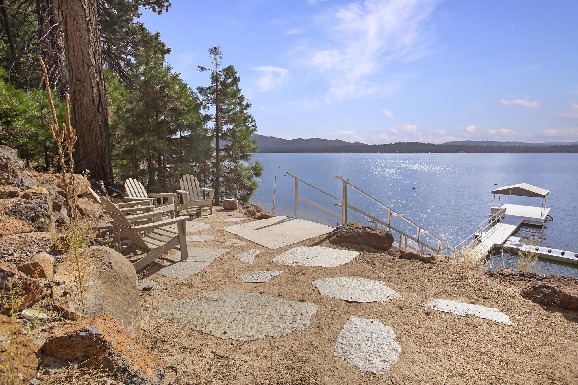 1249 Lassen View Drive