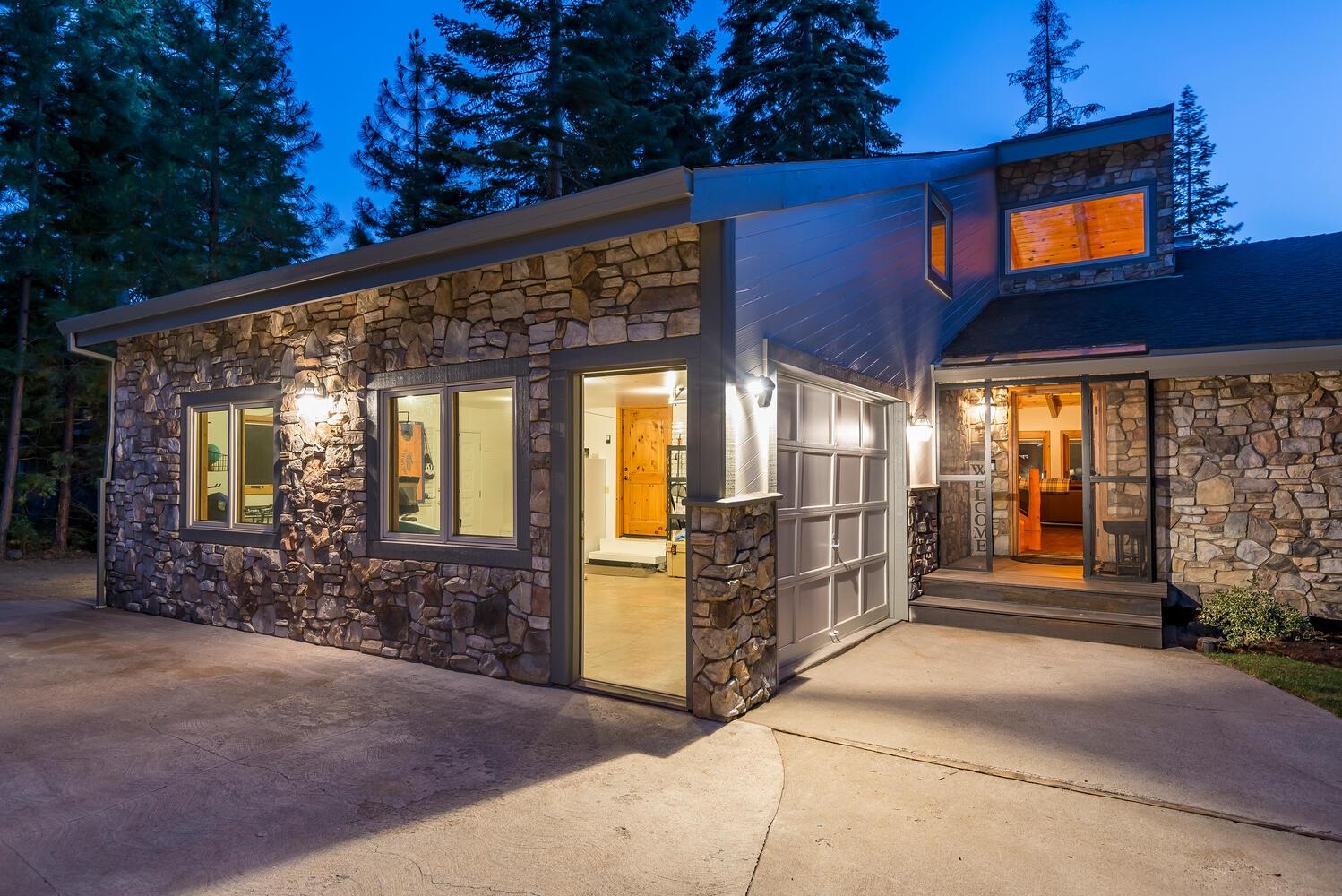 1249 Lassen View Drive