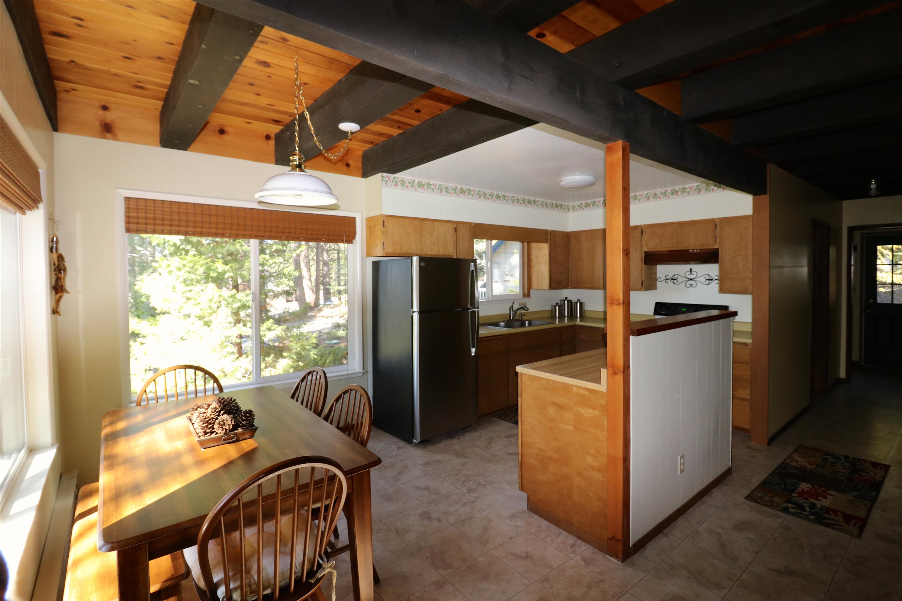 1224 Lassen View Drive