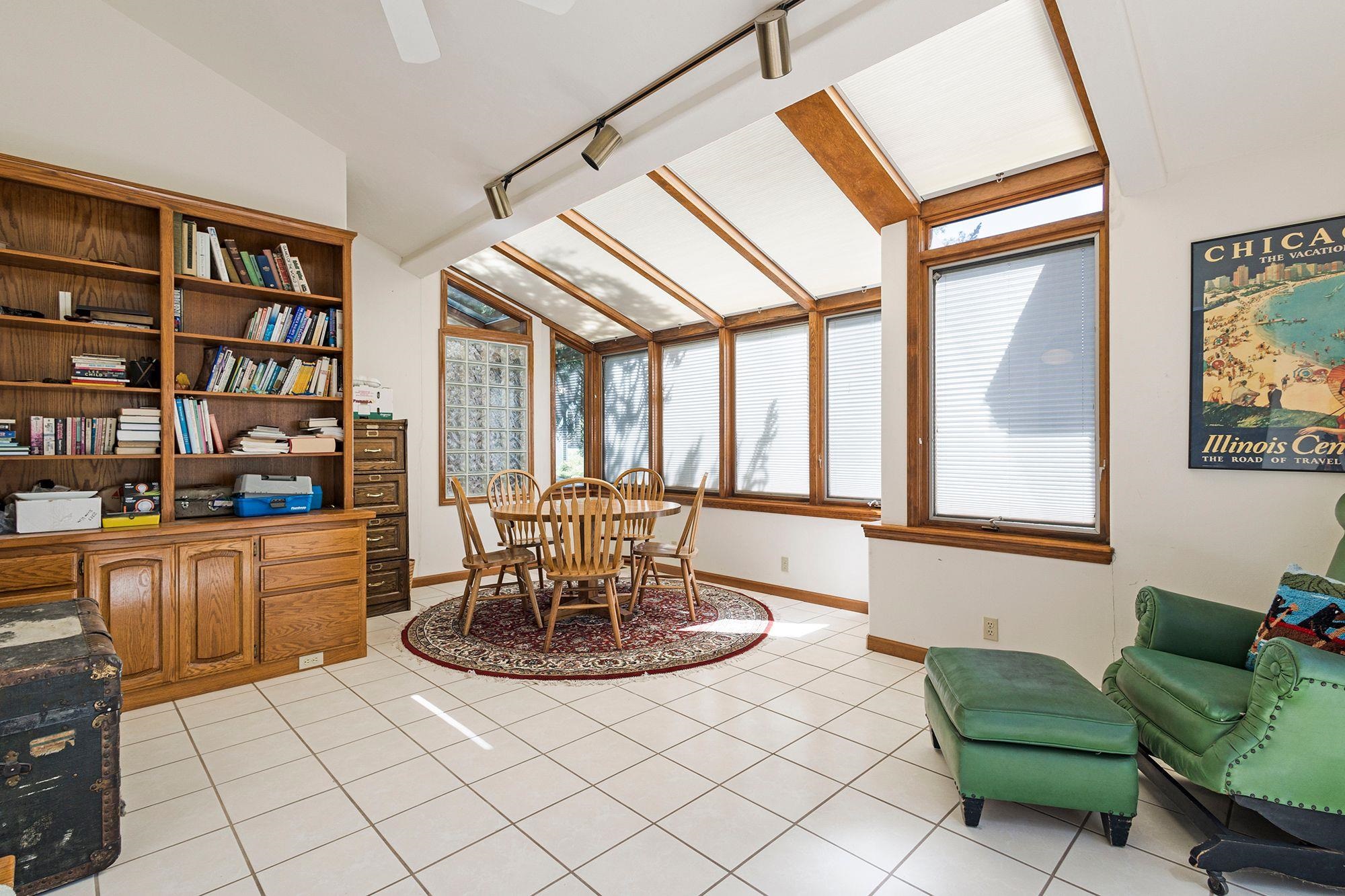 903 Lassen View Drive