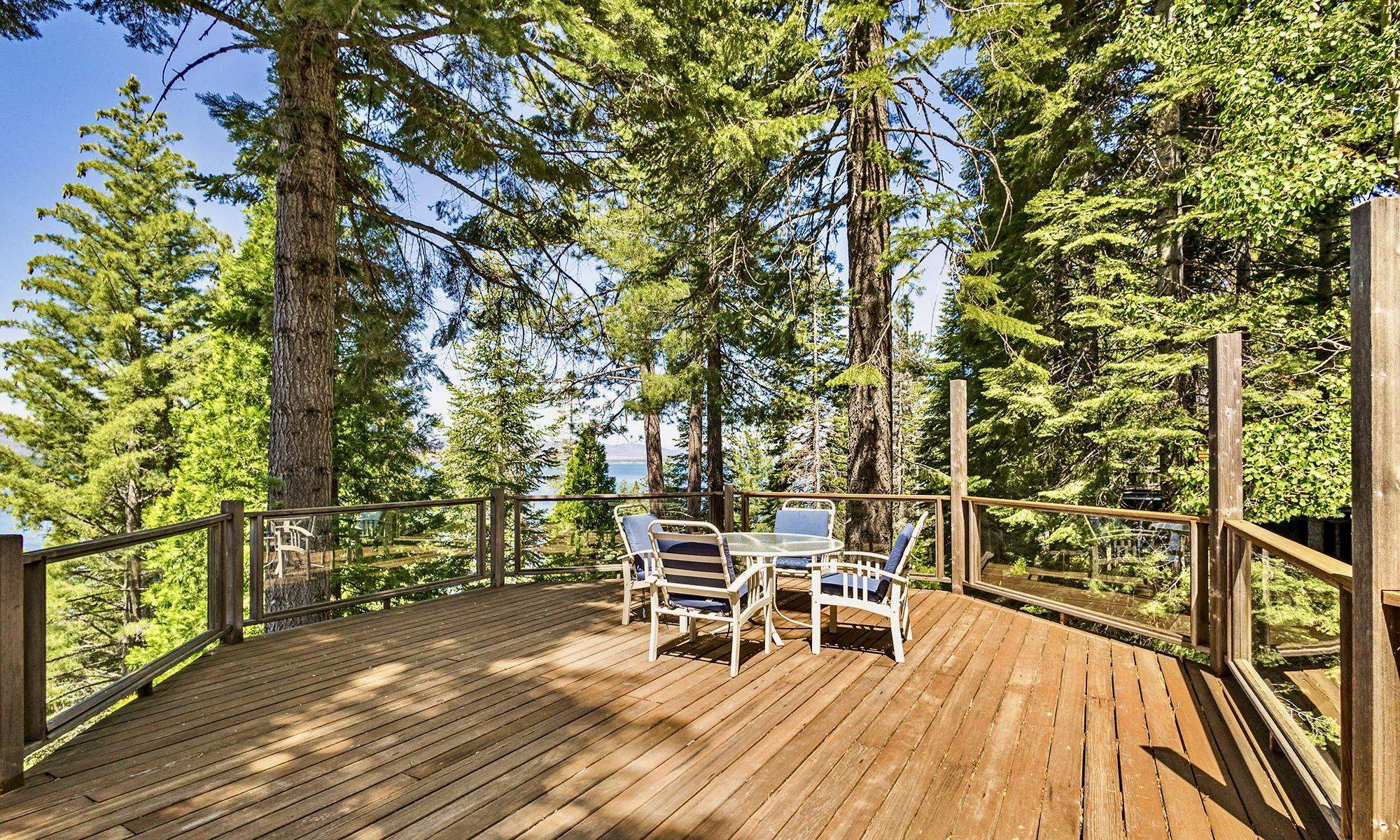 903 Lassen View Drive