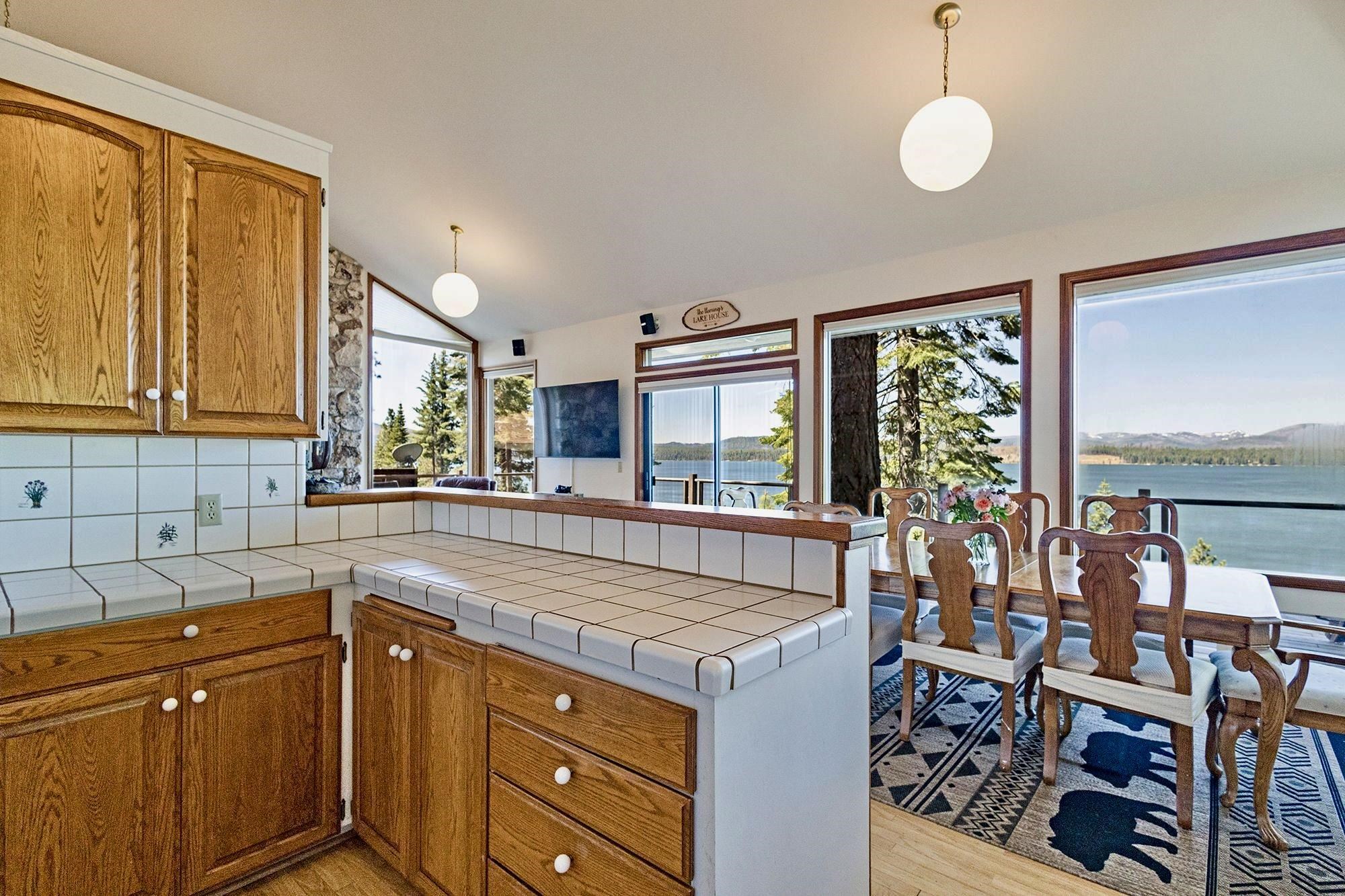 903 Lassen View Drive