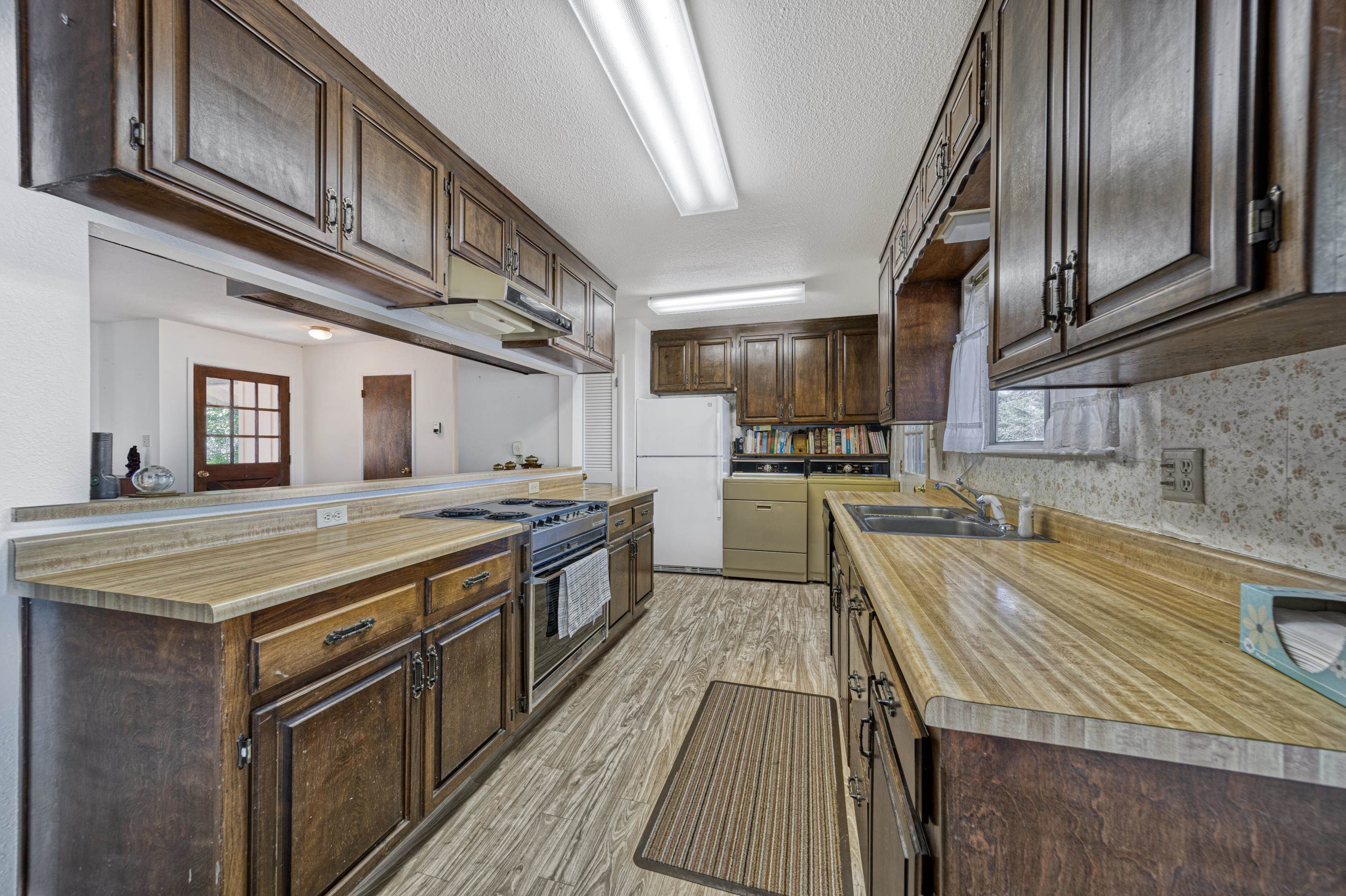 817 Lassen View Drive