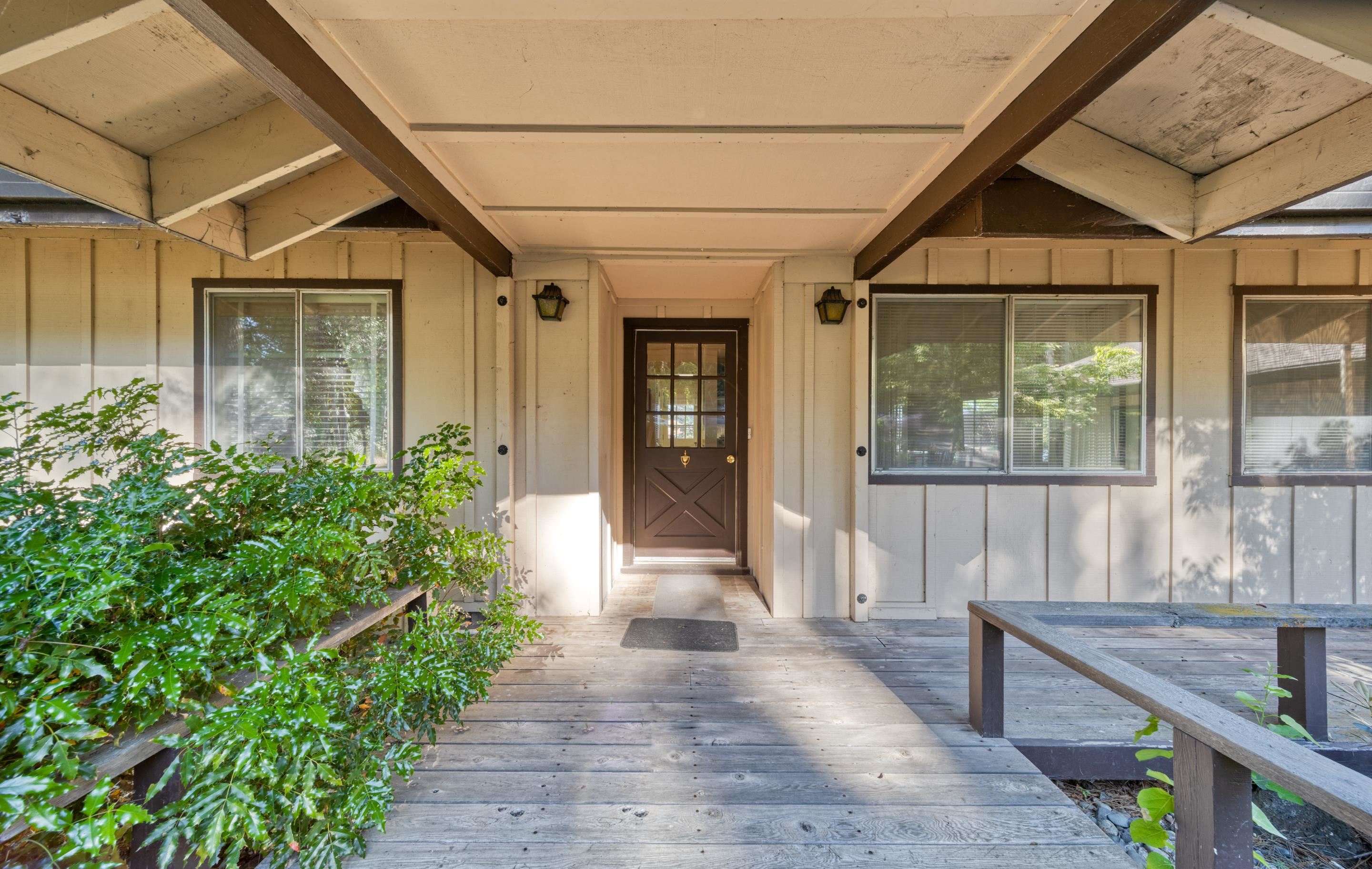 817 Lassen View Drive