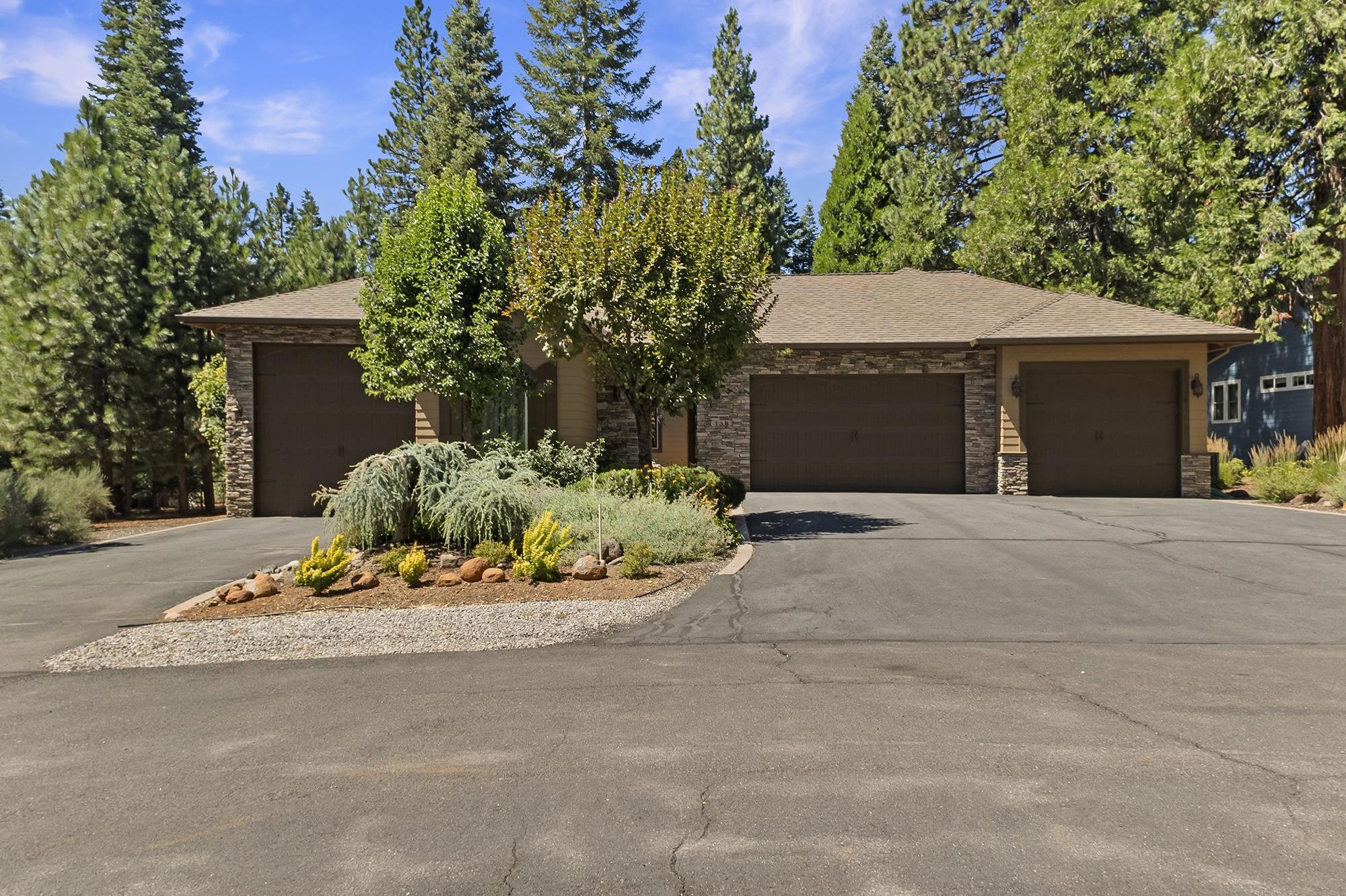 138 Highwood Circle